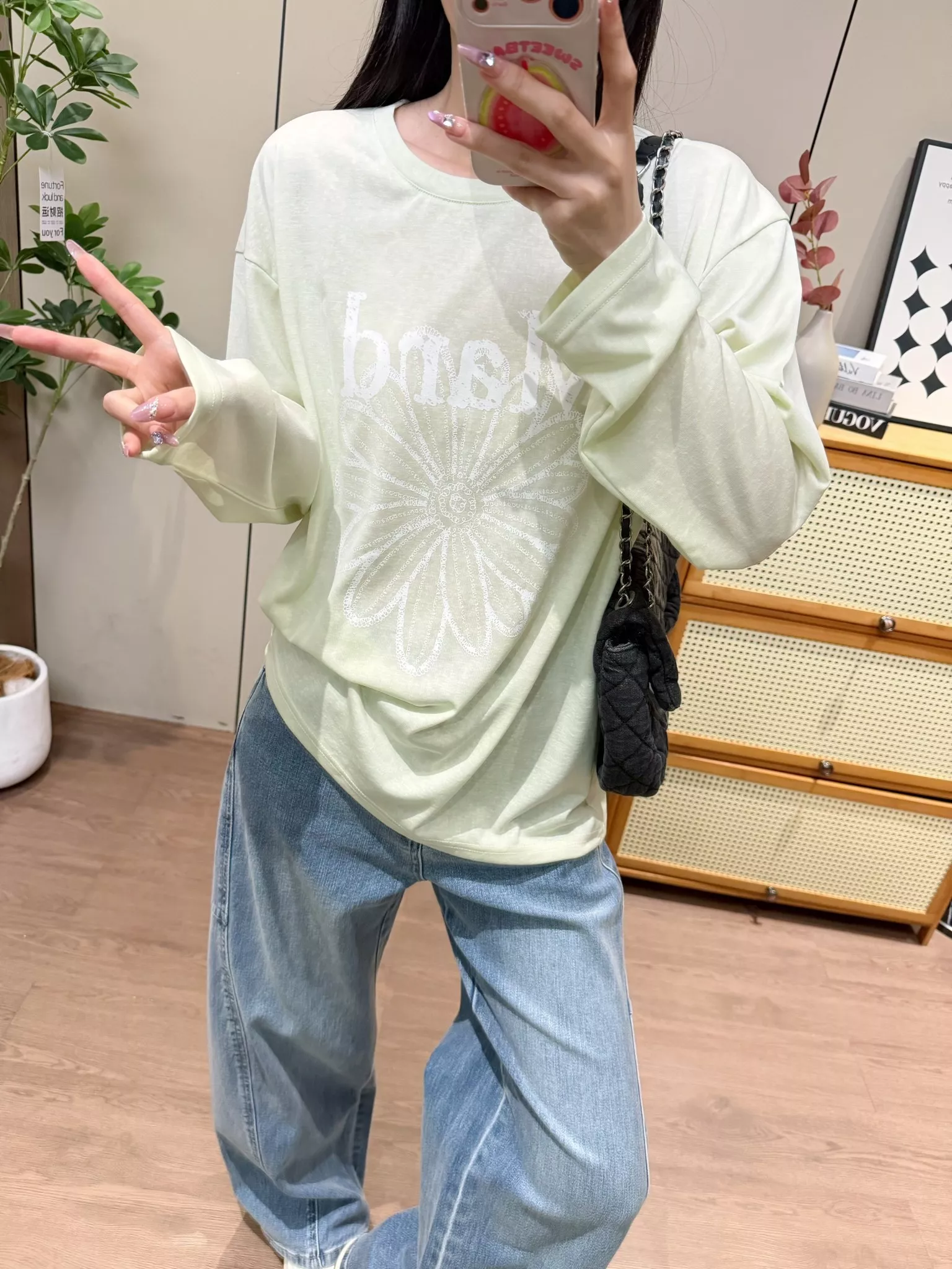 마르디 플라워 레터링 프린트 루즈핏 자외선 차단 긴소매 티셔츠 상세 이미지 68