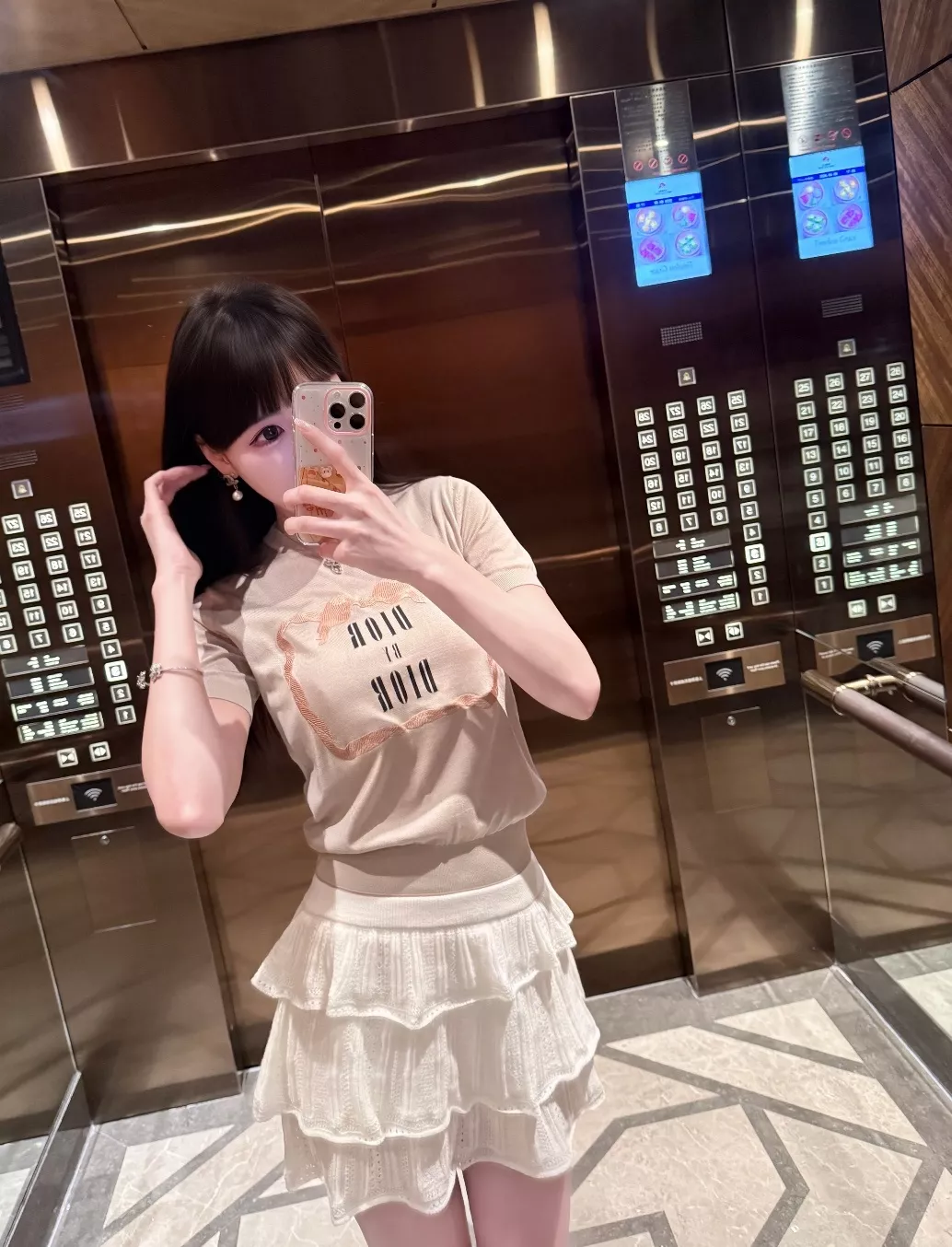 디올 자수 레이스 보우 포인트 반소매 니트 상세 이미지 22
