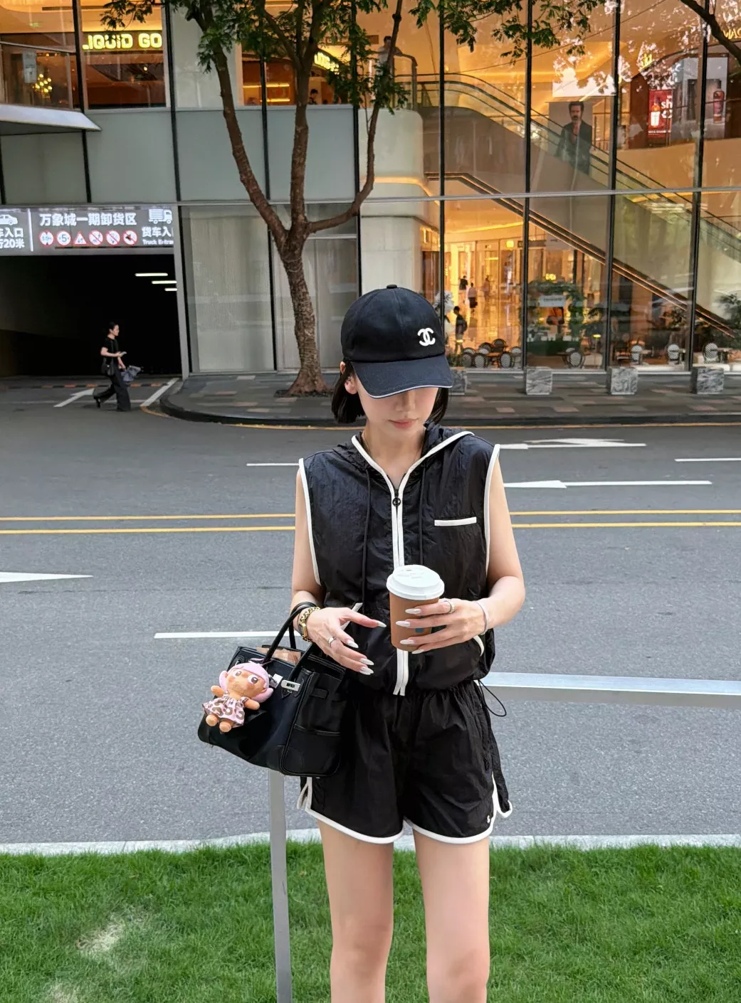 샤넬 코코 비치 배색 후드 베스트 쇼츠 세트 상세 이미지 24
