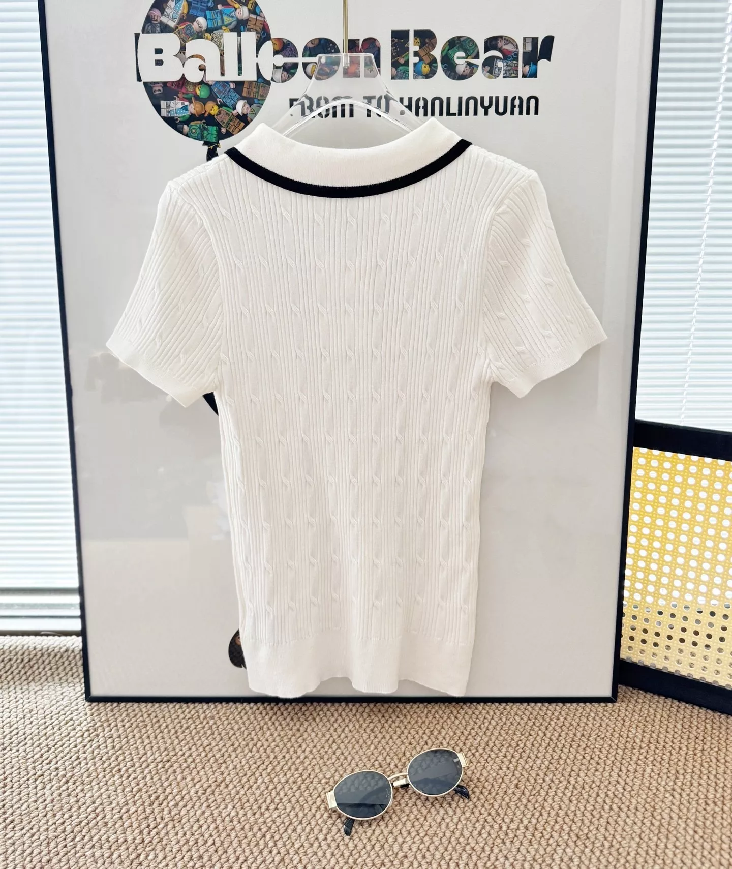발렌티노 배색 인타르시아 케이블 세일러 칼라 반팔 니트 상세 이미지 2