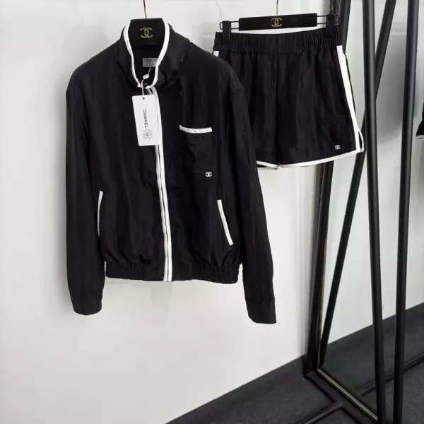 샤넬 로고 자수 배색 집업 바람막이 쇼츠 세트