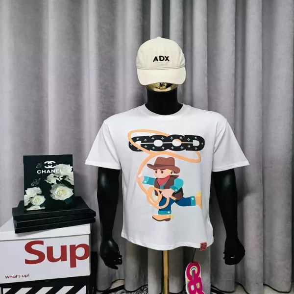 굿브랜드 마년 한정 카우보이 그래픽 발포 프린트 반소매 티셔츠