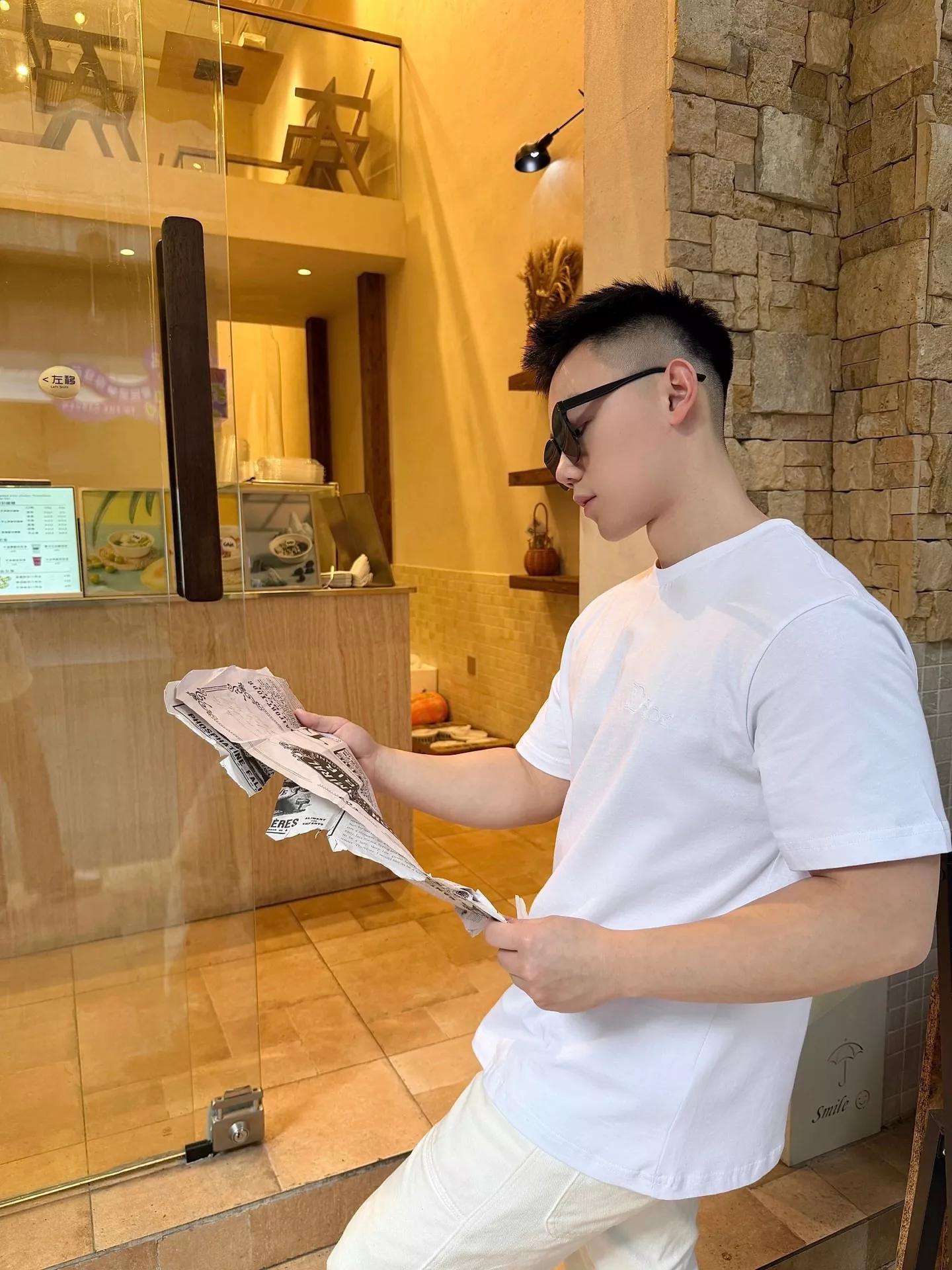 디올 로고 자수 루즈핏 코튼 반소매 티셔츠 상세 이미지 14