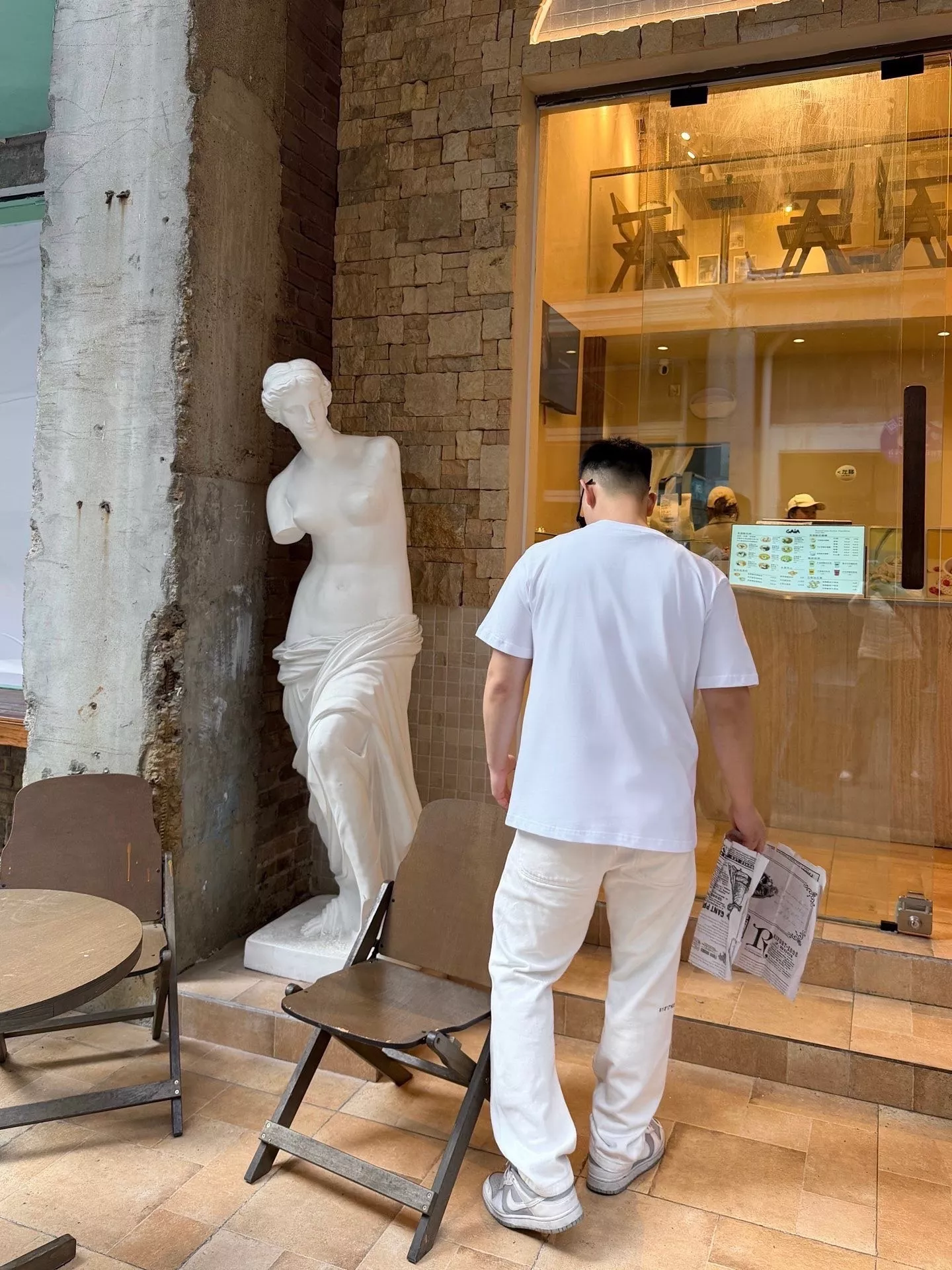 디올 로고 자수 루즈핏 코튼 반소매 티셔츠 상세 이미지 18