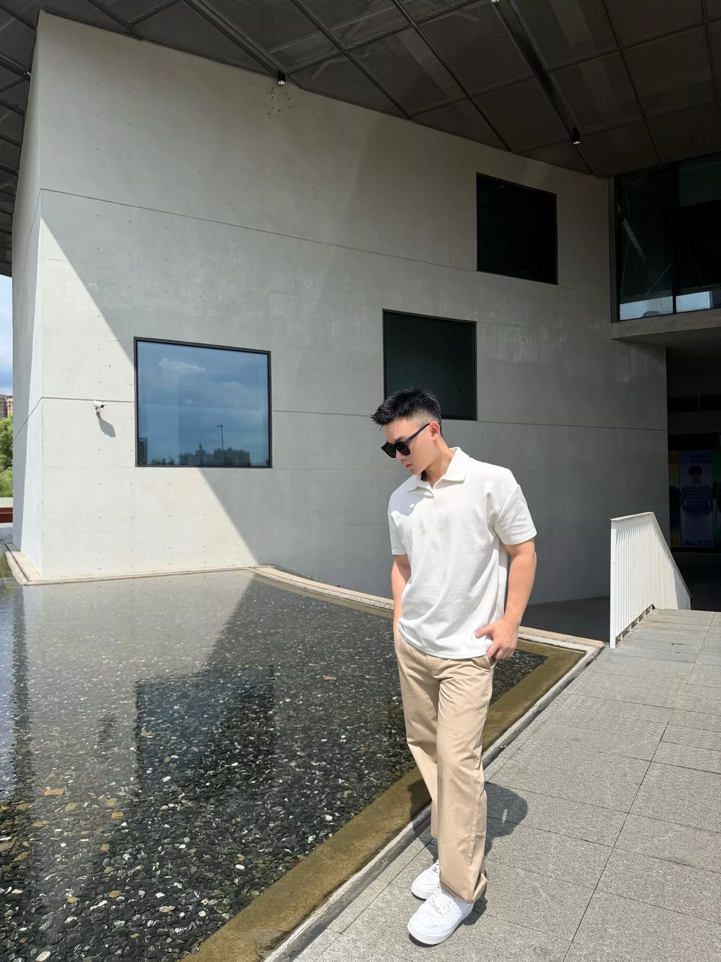루이비통 포켓 가죽 포인트 실크 코튼 크레이프 팬츠 상세 이미지 18