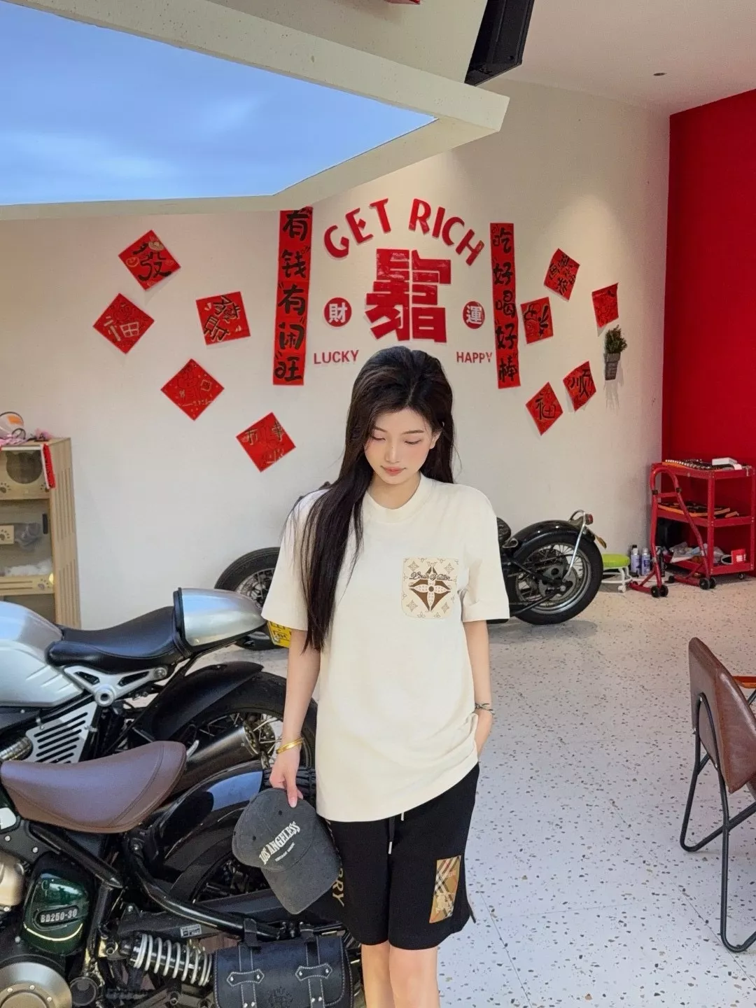 루이비통 모노그램 페이크 포켓 코튼 반소매 티셔츠 상세 이미지 18