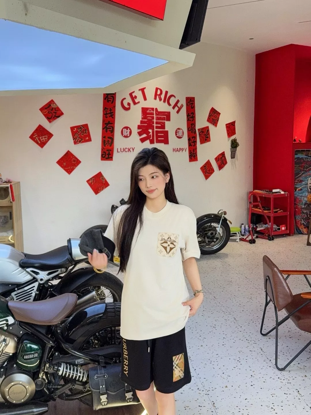 루이비통 모노그램 페이크 포켓 코튼 반소매 티셔츠 상세 이미지 19