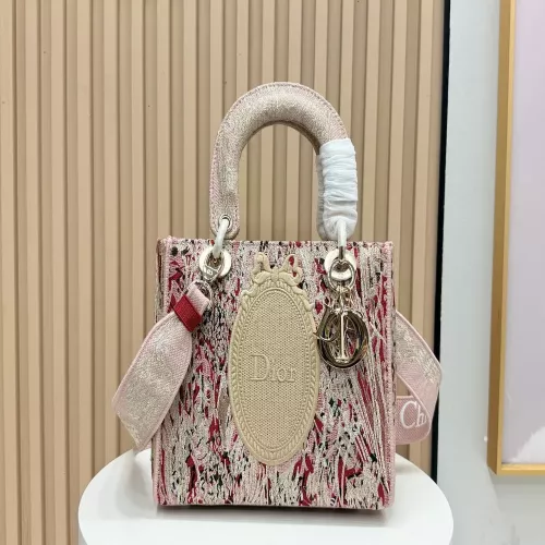 디올 레이디 파이브 그리드 자수 24cm 토트백
