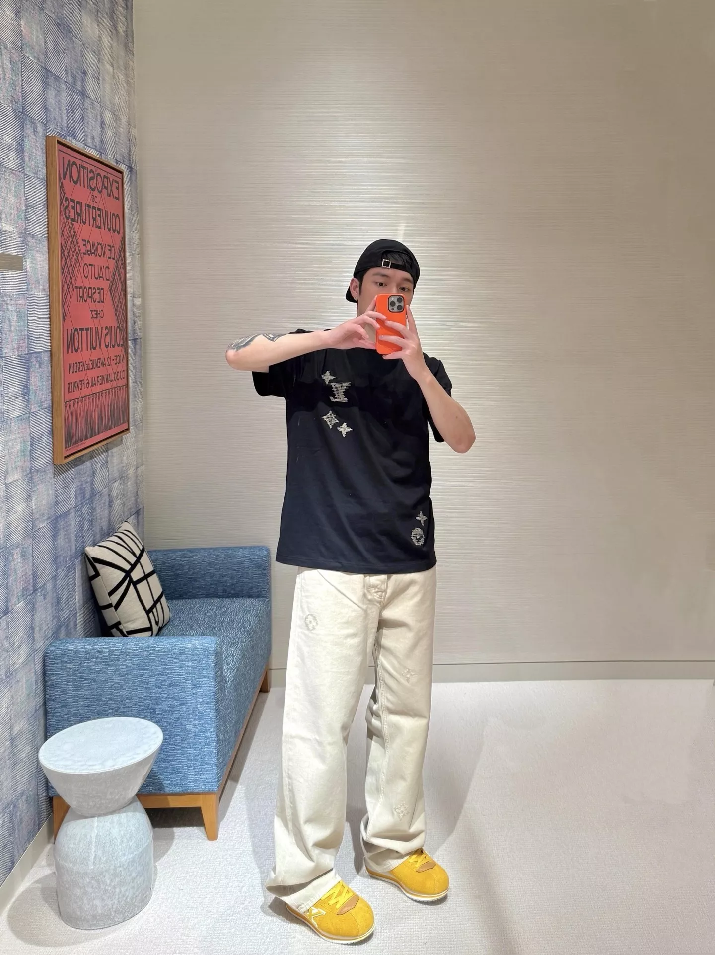 루이비통 모노그램 자수 워싱 데님 팬츠 상세 이미지 12