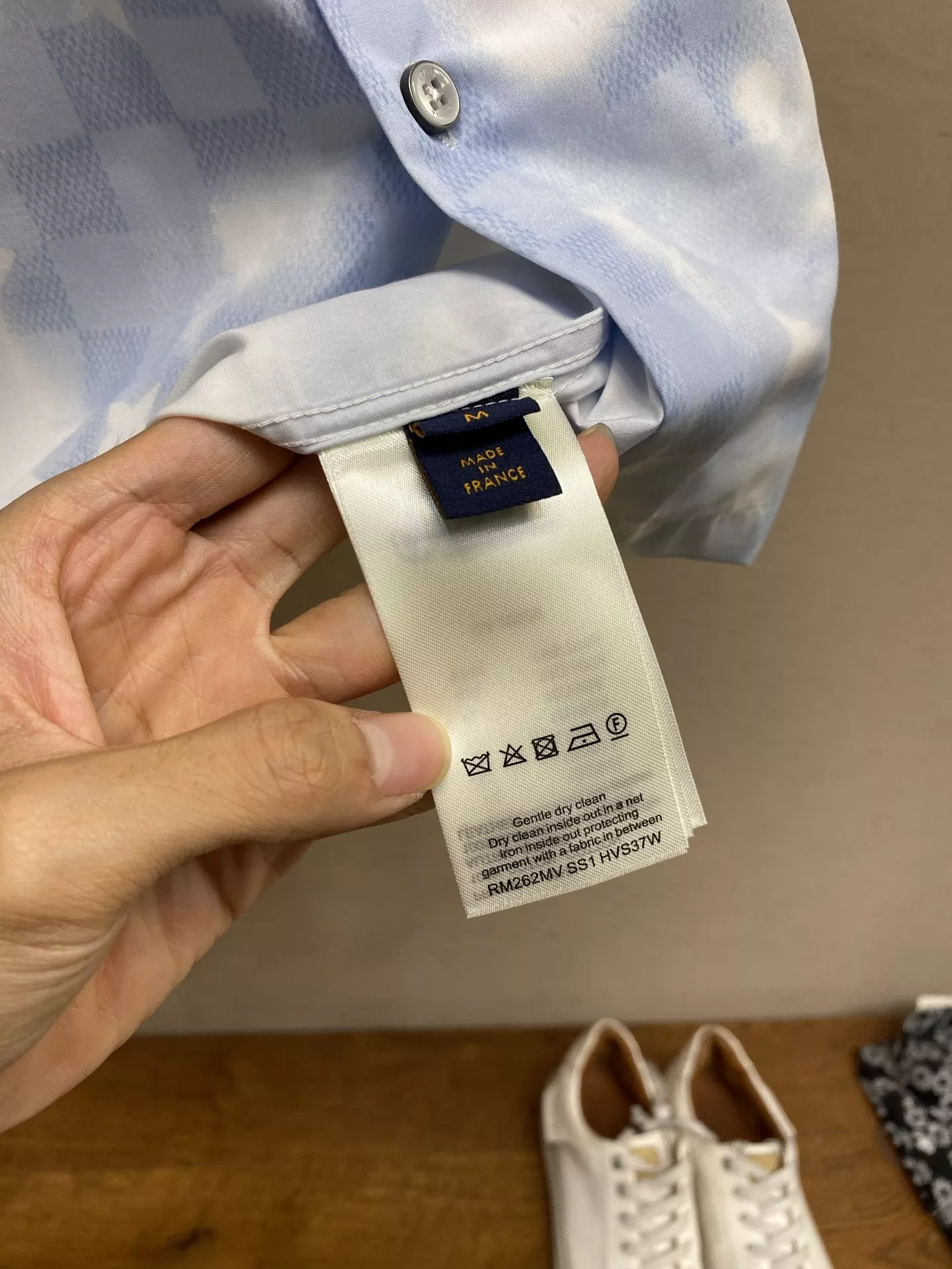 루이비통 모노그램 프린트 코튼 반소매 셔츠 상세 이미지 7