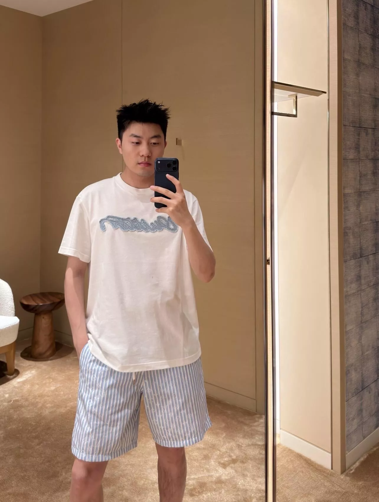 루이비통 모노그램 스트라이프 비치 쇼츠 상세 이미지 16