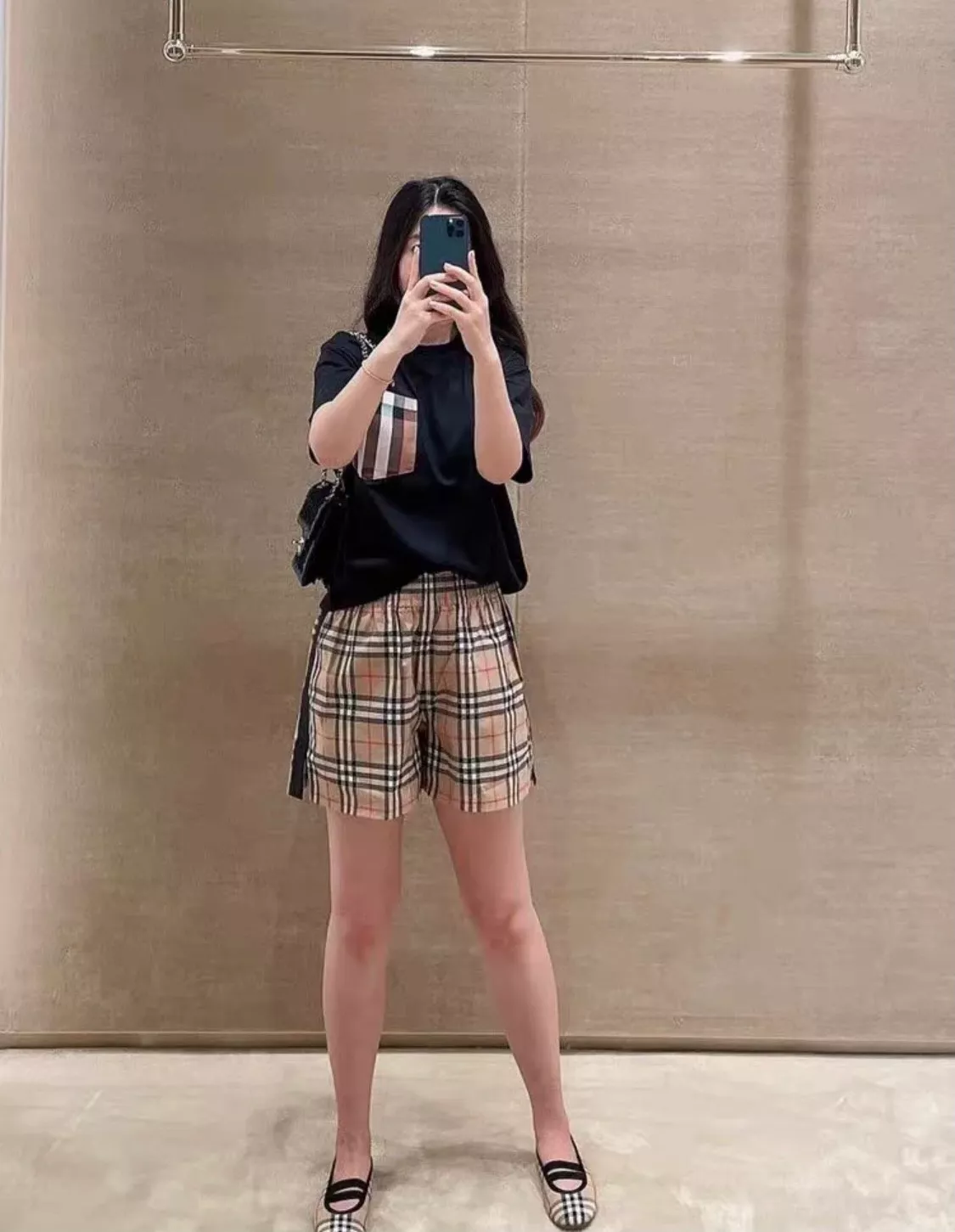 버버리 체크 패턴 사이드 테이프 하프 팬츠 상세 이미지 16