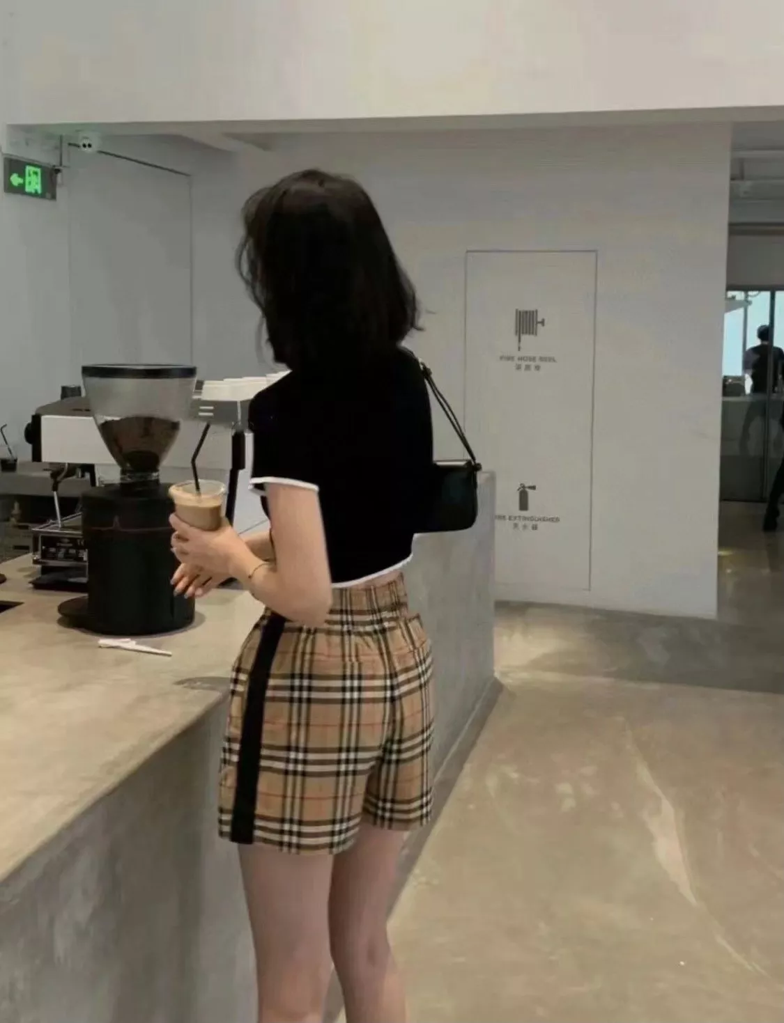 버버리 체크 패턴 사이드 테이프 하프 팬츠 상세 이미지 17