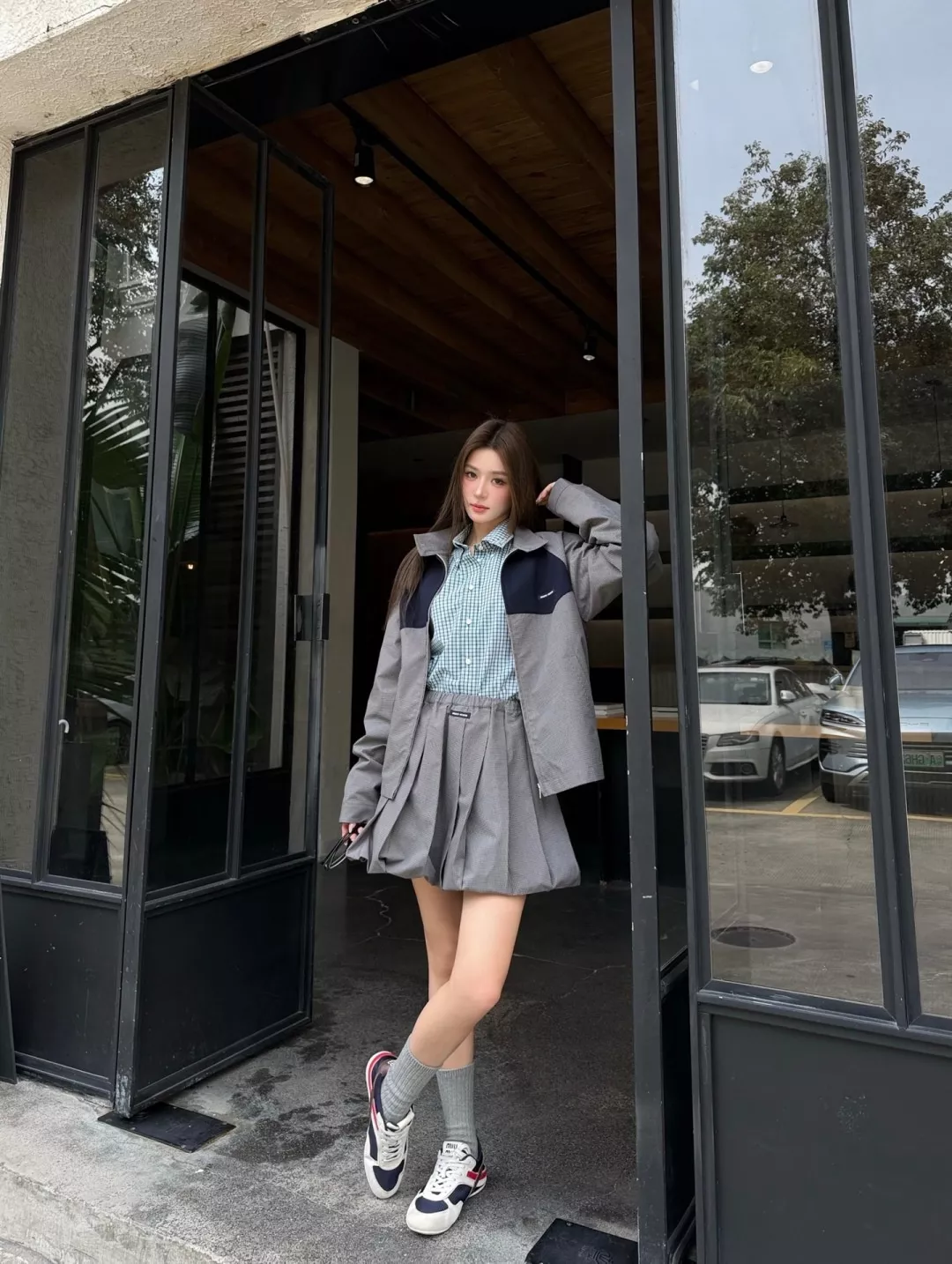 미우미우 비시 체크 플리츠 새틴 미니 스커트 상세 이미지 22