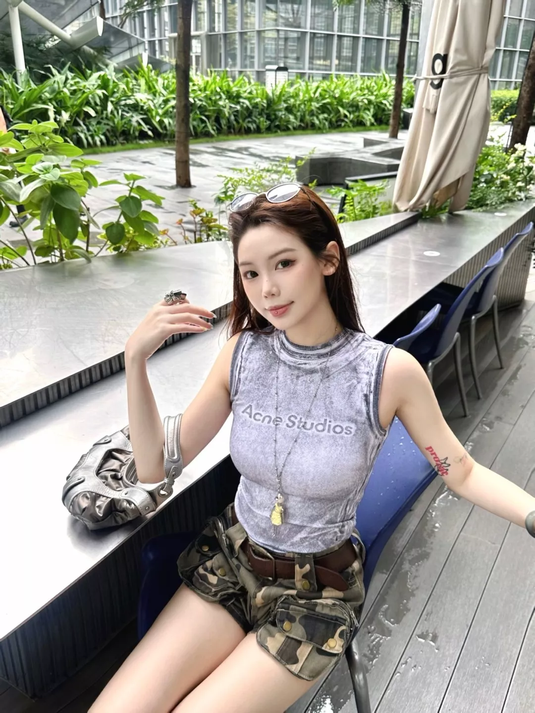 아크네스튜디오 샌드워시 리브드 니트 로고 프린트 슬림 탱크탑 상세 이미지 18