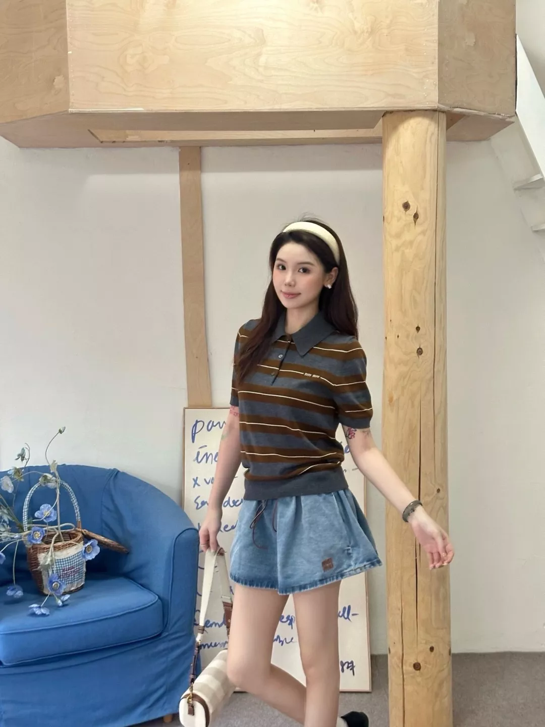 미우미우 빈티지 워싱 로고 자수 드로스트링 데님 미니 스커트 상세 이미지 23