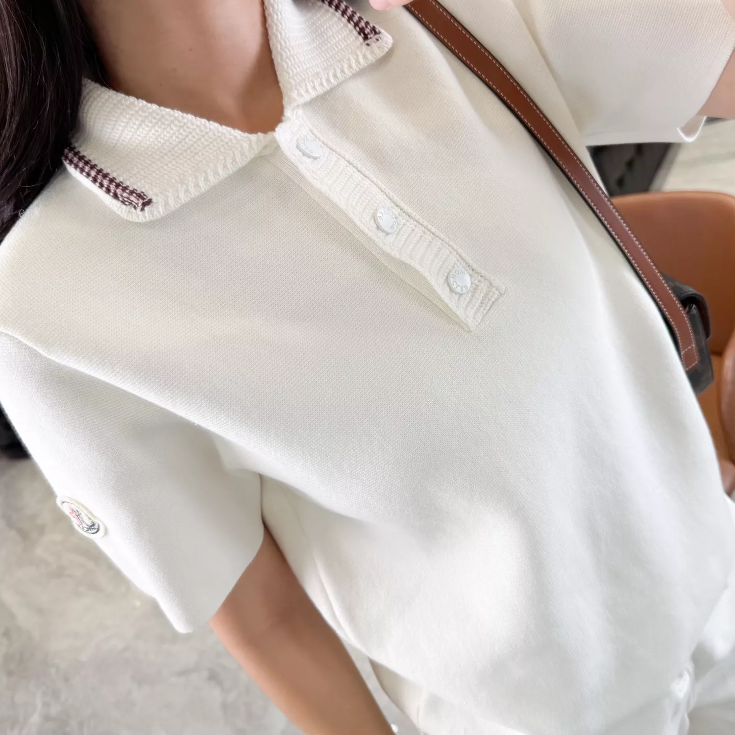 몽클레어 배색 칼라 크롭 반소매 니트 폴로 상세 이미지 45