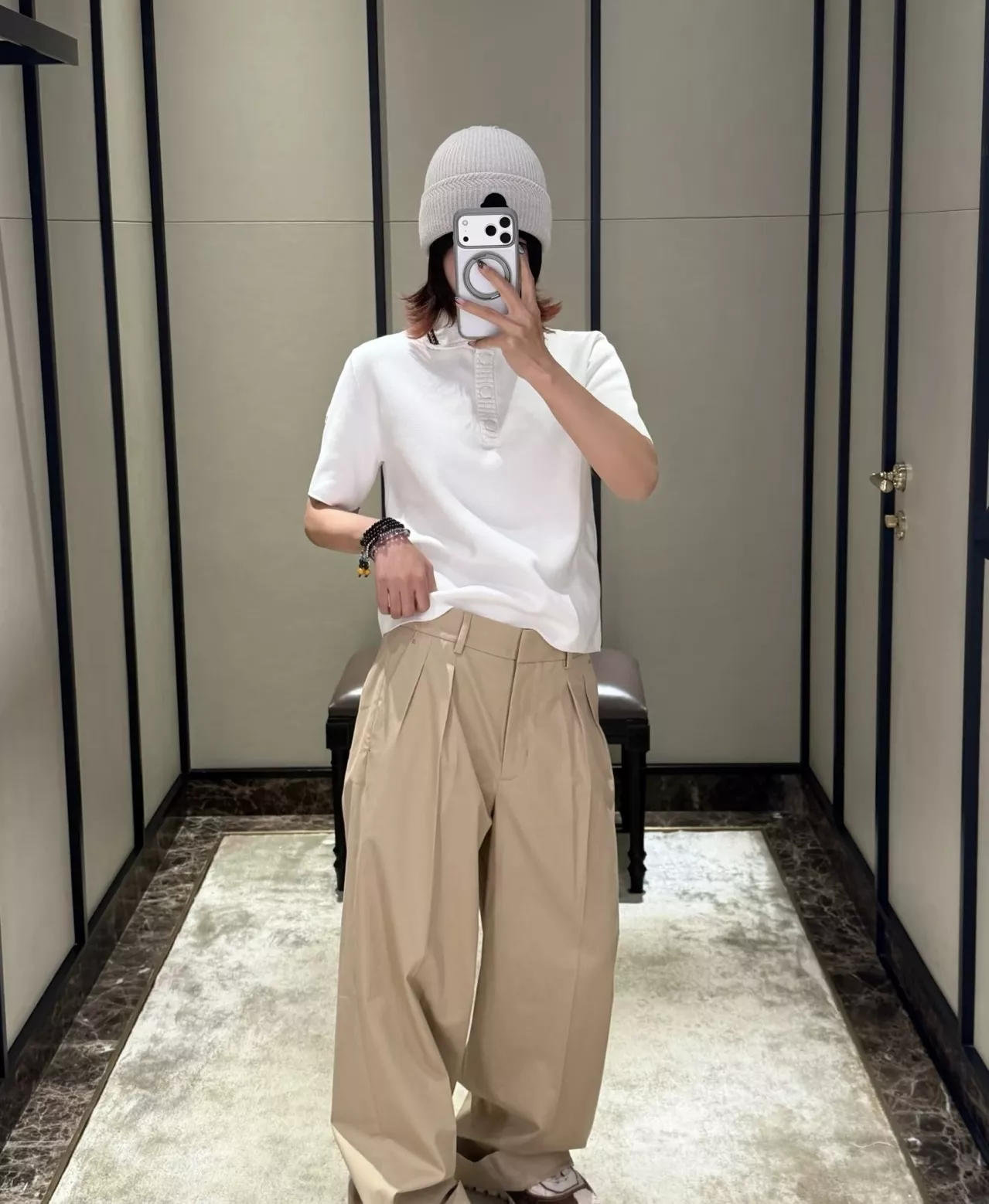 몽클레어 배색 칼라 크롭 반소매 니트 폴로 상세 이미지 38