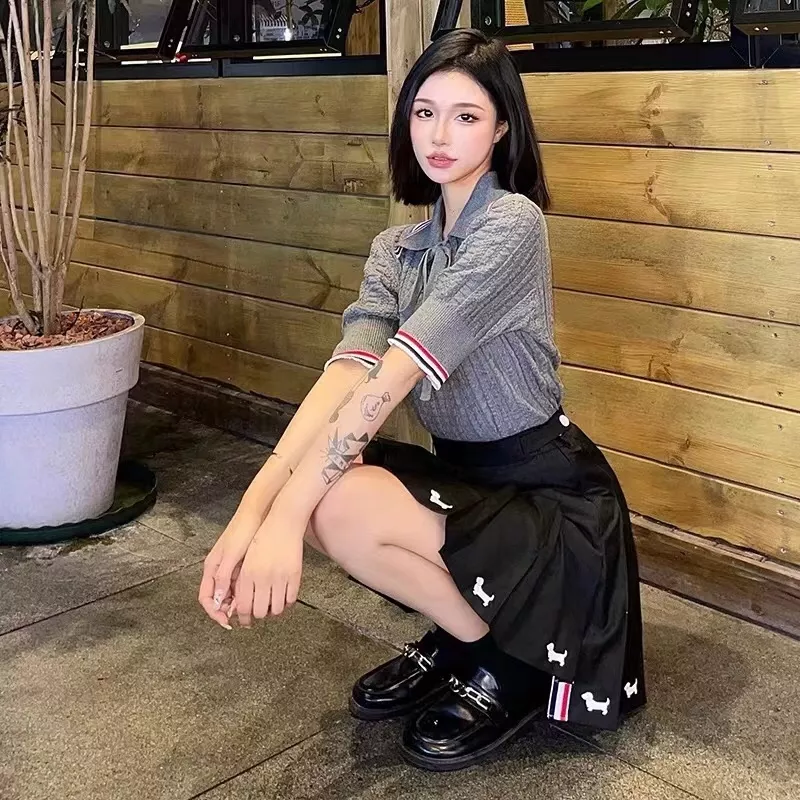 톰브라운 강아지 자수 플리츠 언밸런스 미니 스커트 상세 이미지 31
