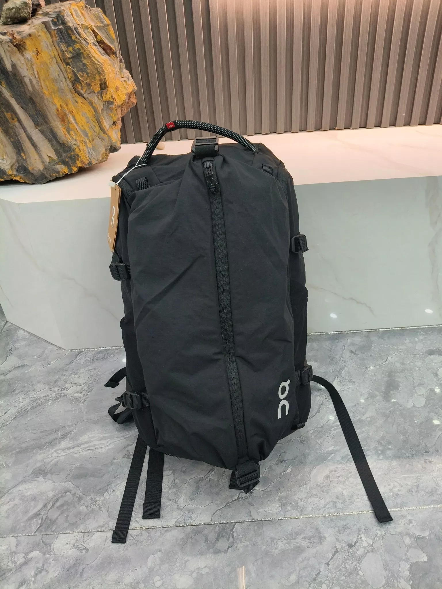 온러닝 스피드 팩 30L 라이트 방수 백팩 상세 이미지 19