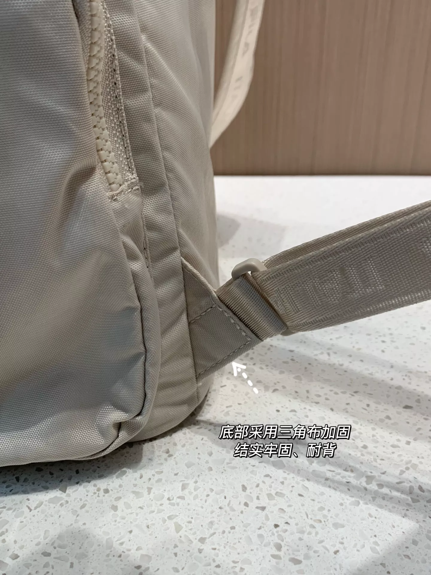 휠라 나일론 워싱 플랩 드로스트링 여성 백팩 상세 이미지 24