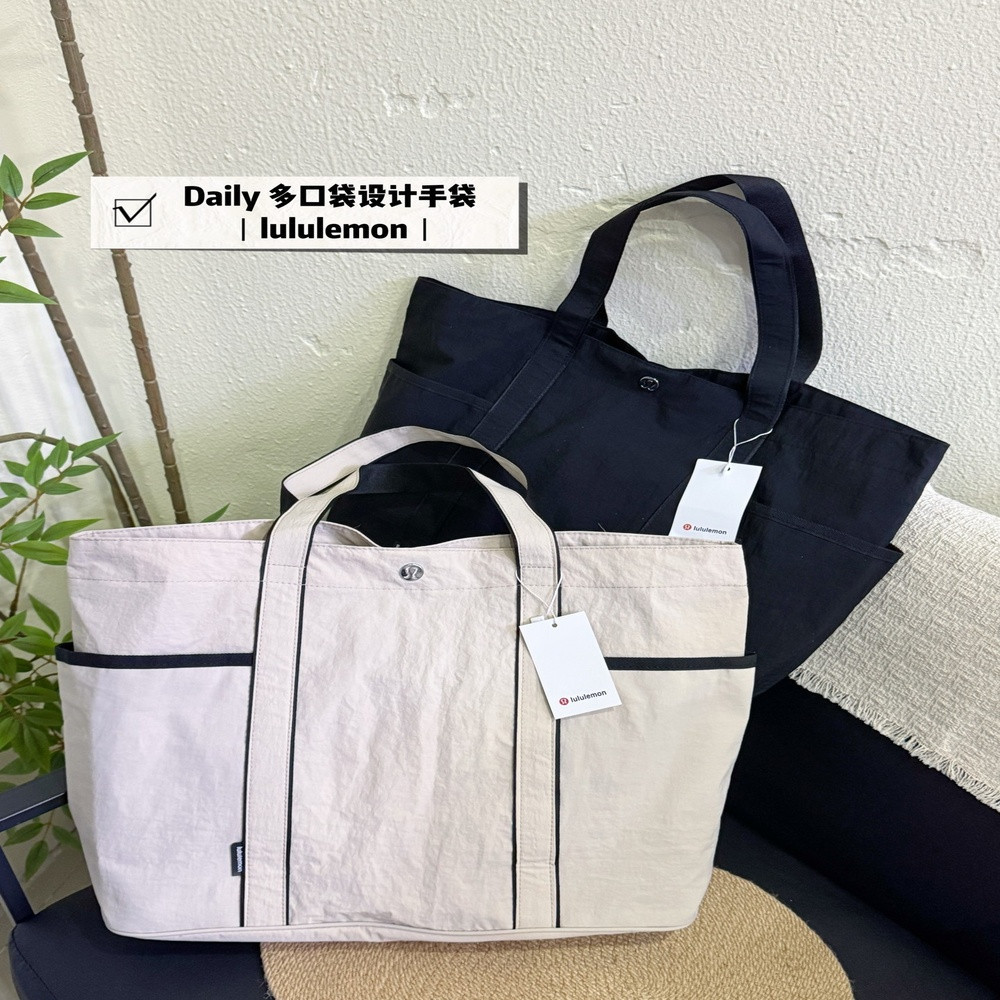 룰루레몬 데일리 멀티포켓 방수 나일론 쇼퍼백