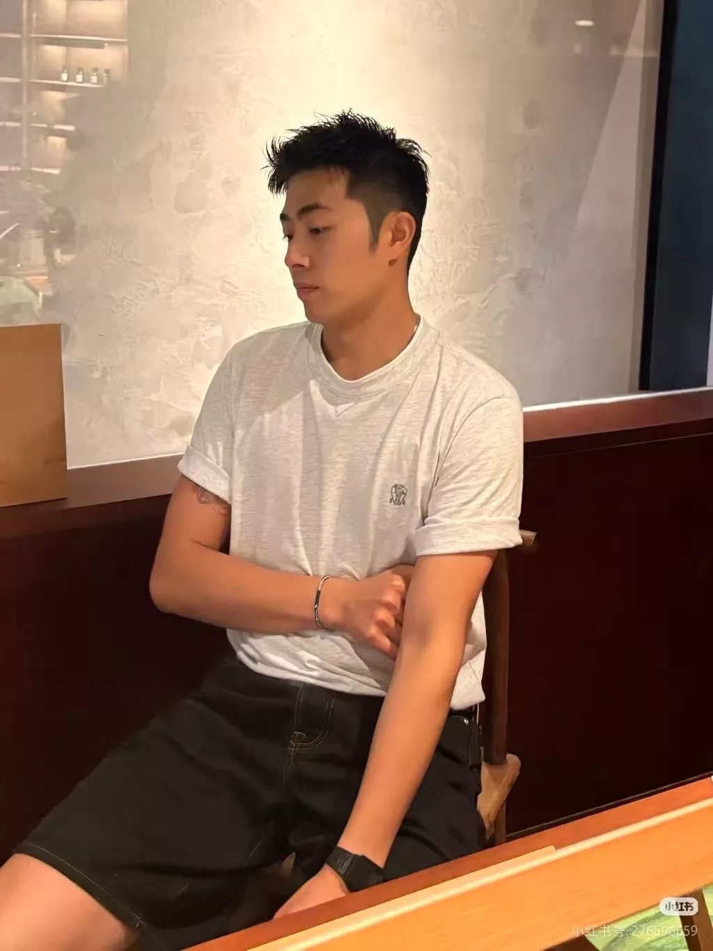 브루넬로쿠치넬리 페이크 레이어드 자수 로고 그레이 반소매 티셔츠 상세 이미지 16
