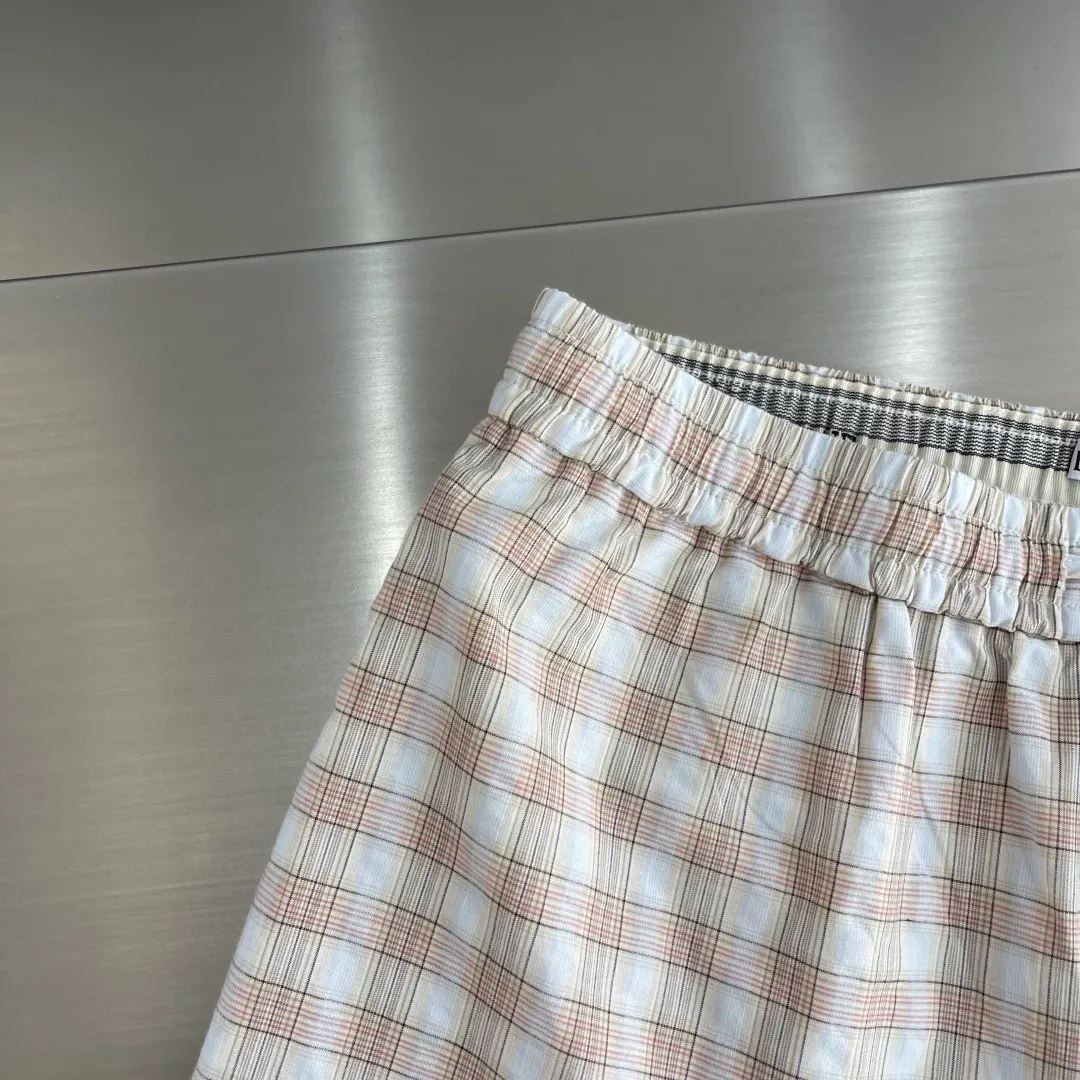 로에베 아나그램 패치 경량 체크 시어서커 셔츠 쇼츠 세트 상세 이미지 15