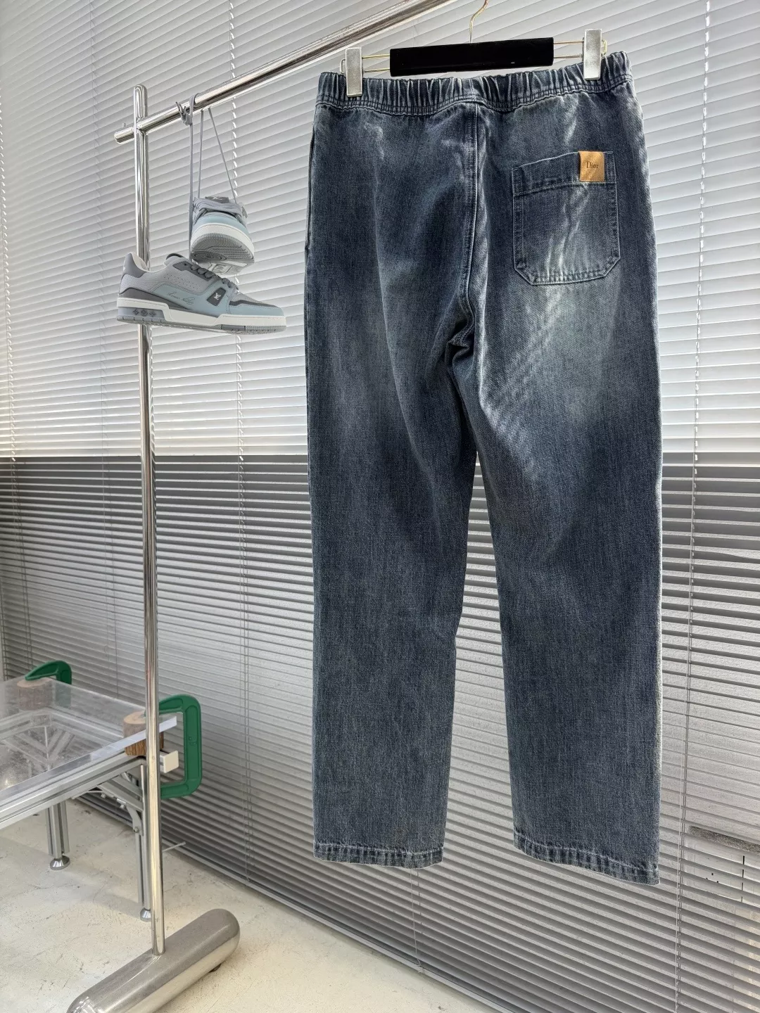 디올 블라종 패치 드로스트링 데님 팬츠 상세 이미지 2