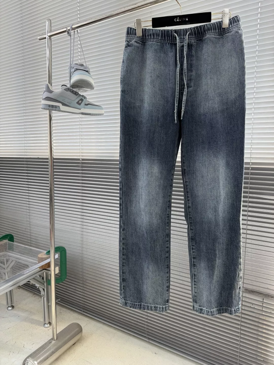 디올 블라종 패치 드로스트링 데님 팬츠 상세 이미지 1