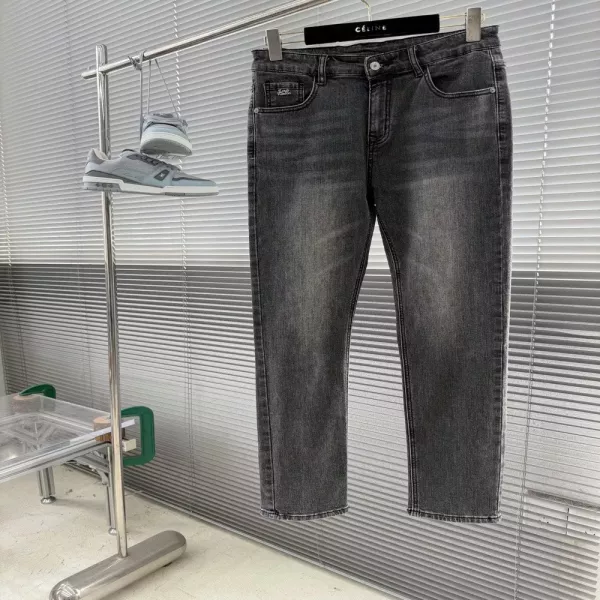 루이비통 워싱 스트레이트 핏 데님 팬츠