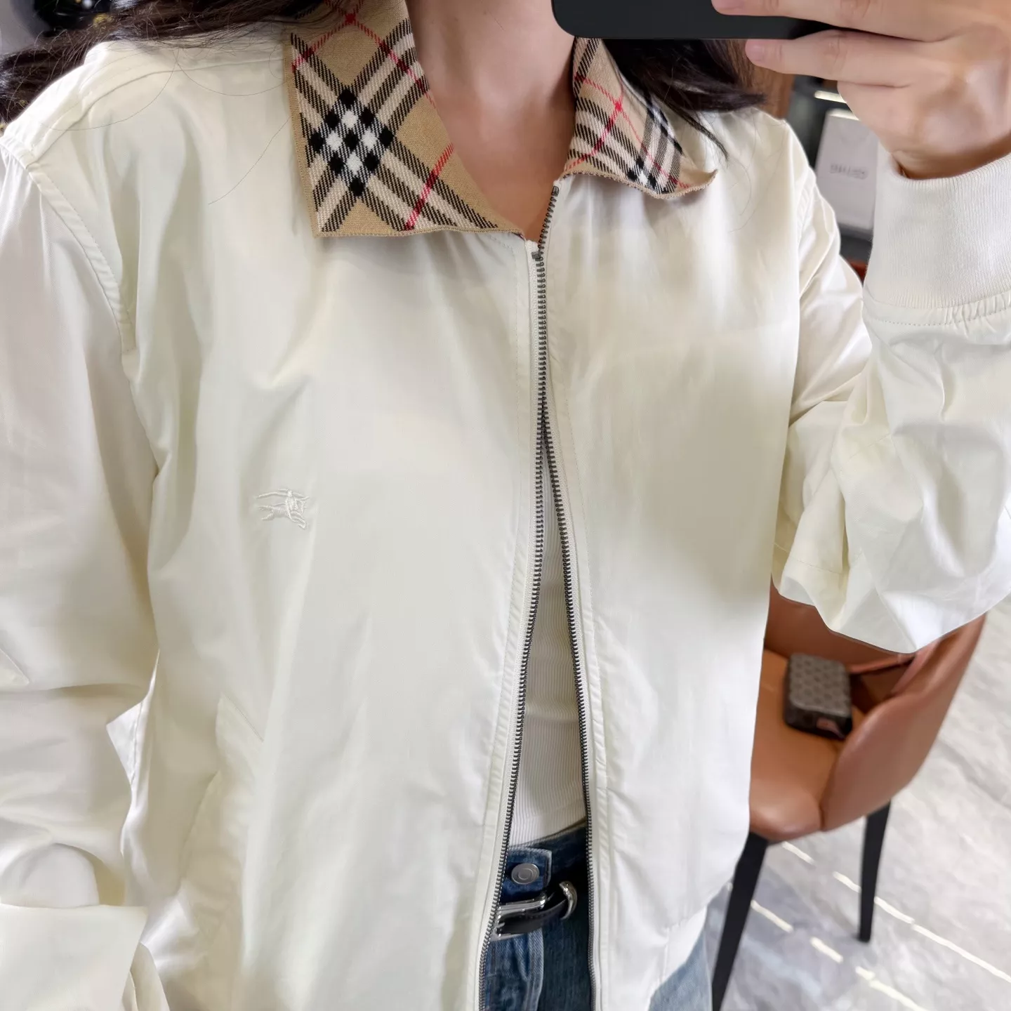 버버리 글렌필즈 체크 칼라 개버딘 해링턴 집업 재킷 상세 이미지 77