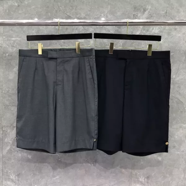 톰브라운 5부 슬릿 디테일 테일러드 하프 팬츠