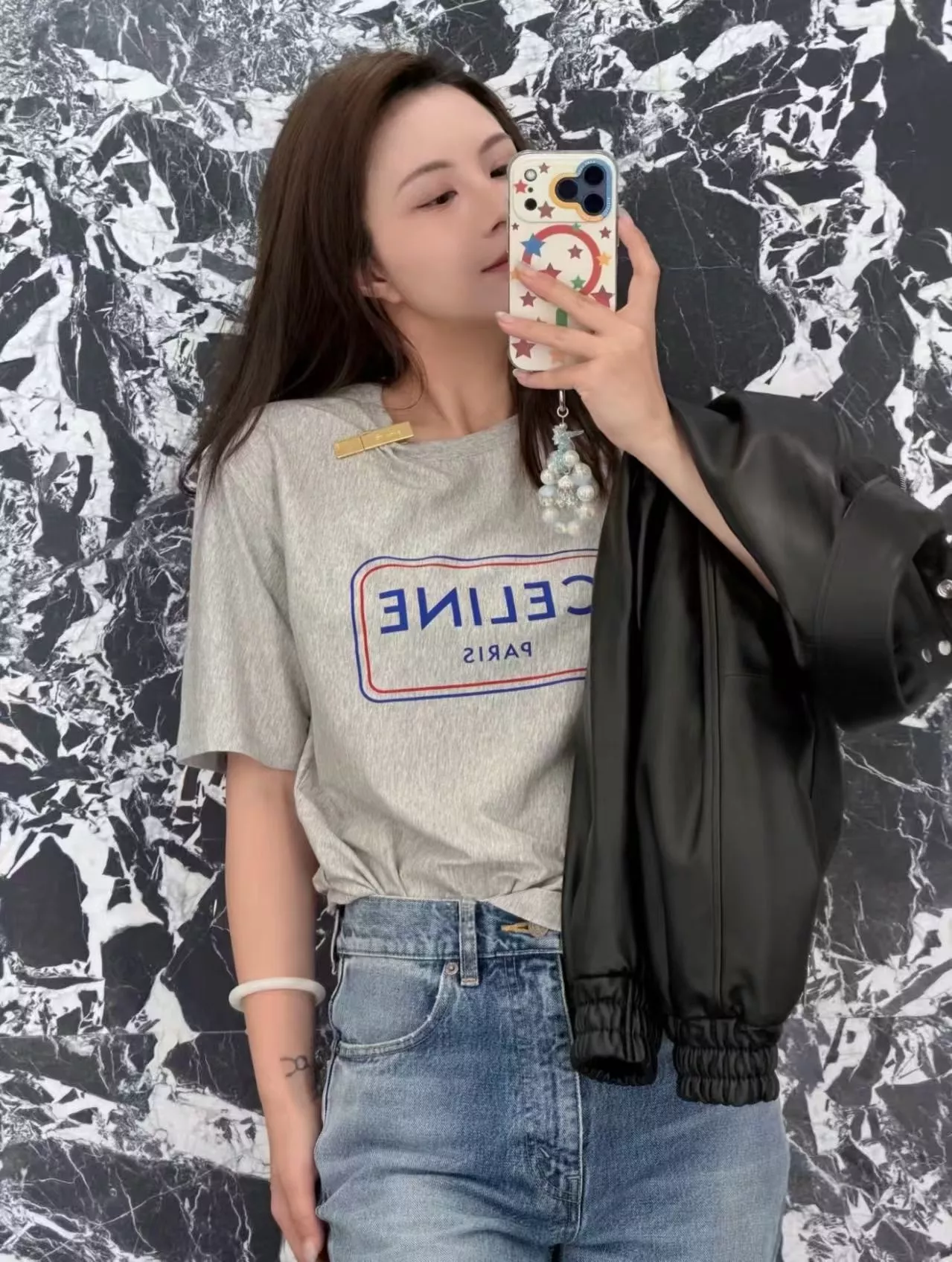 셀린느 박스 로고 루즈핏 코튼 반소매 티셔츠 상세 이미지 20