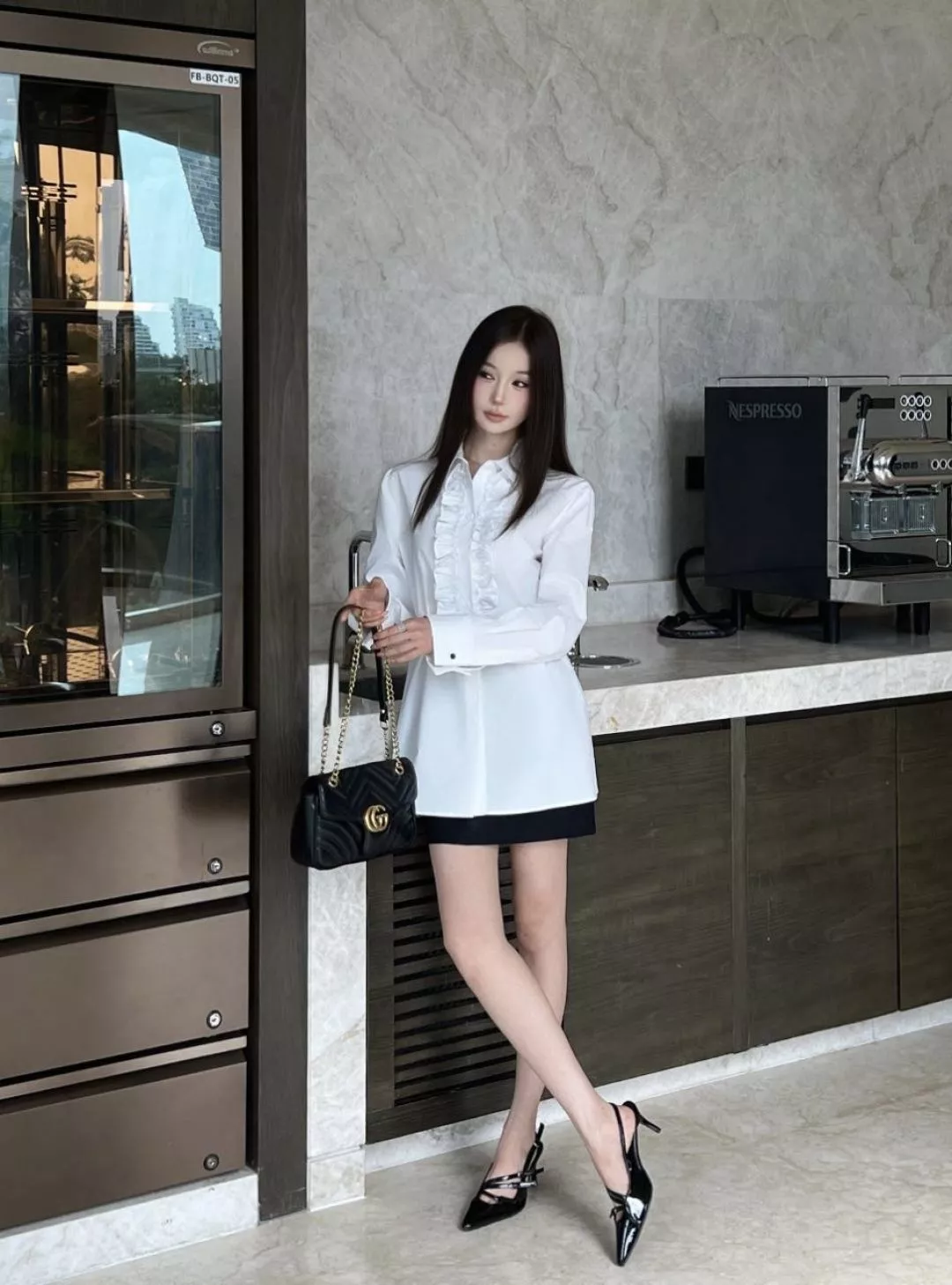 디올 프릴 디테일 벨트 포인트 화이트 긴소매 셔츠 상세 이미지 14