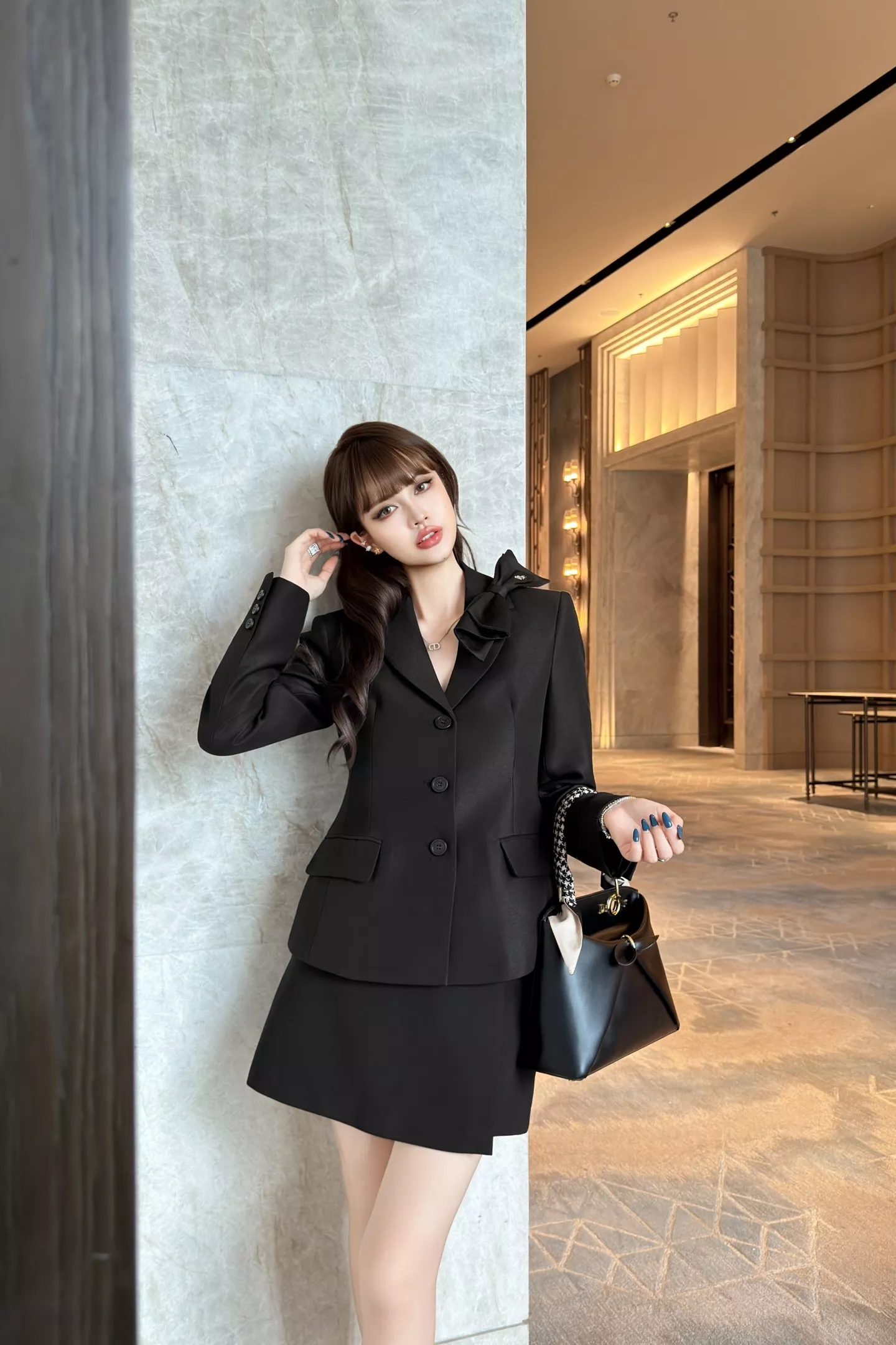 디올 리본 장식 허리 라인 버튼 정장 재킷 상세 이미지 22