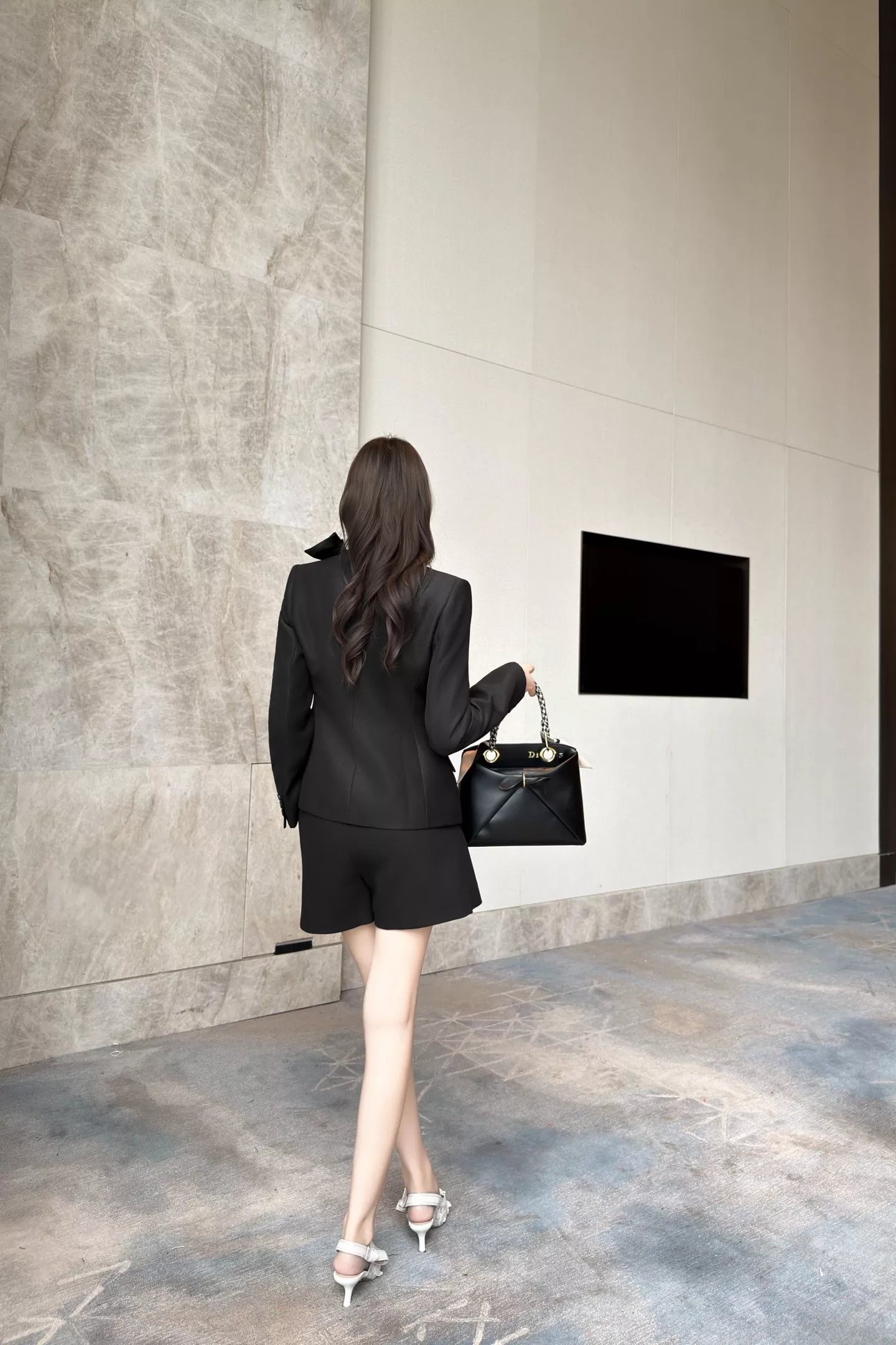 디올 리본 장식 허리 라인 버튼 정장 재킷 상세 이미지 19