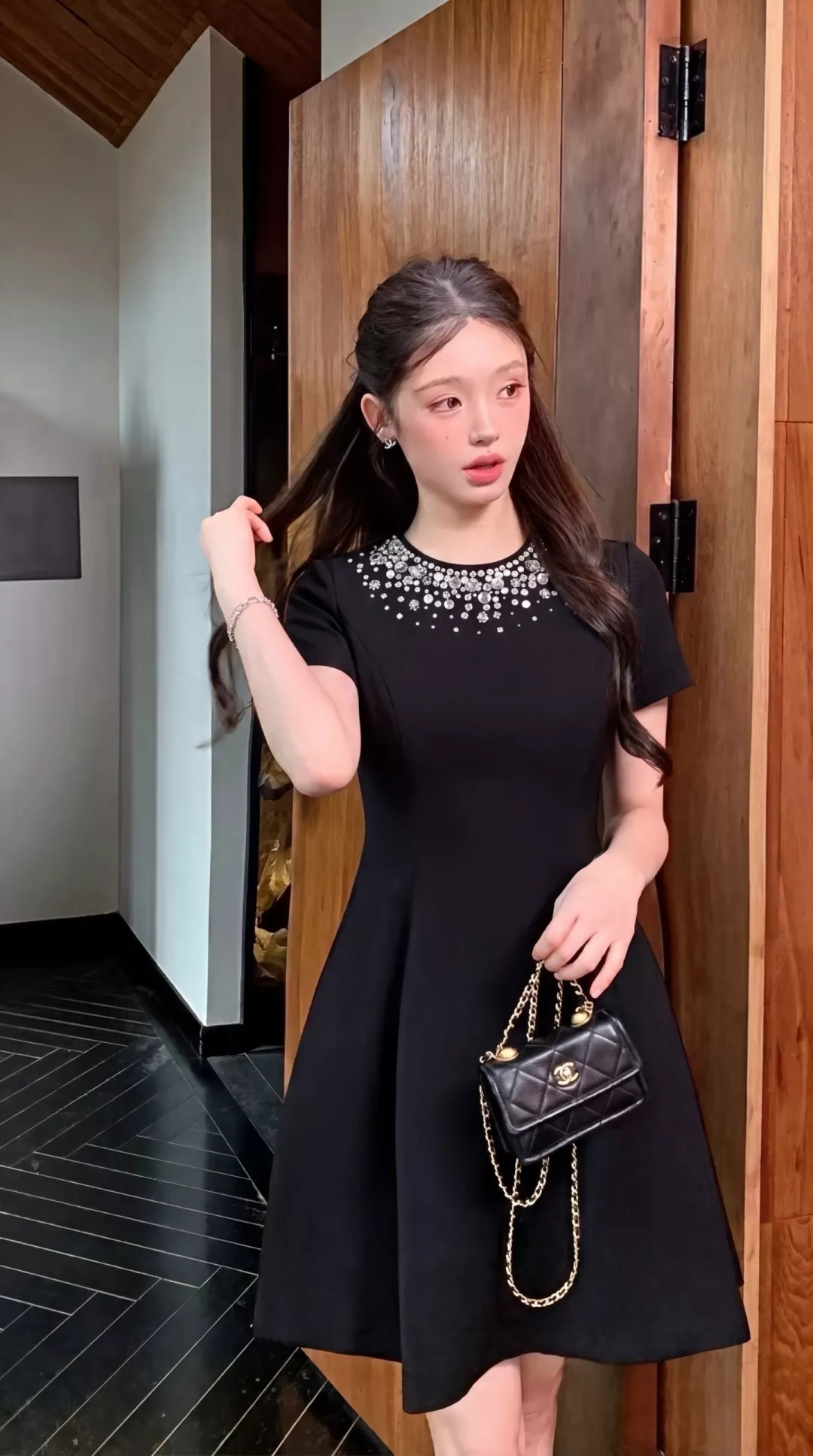발렌티노 비즈 장식 반소매 플레어 원피스 상세 이미지 12