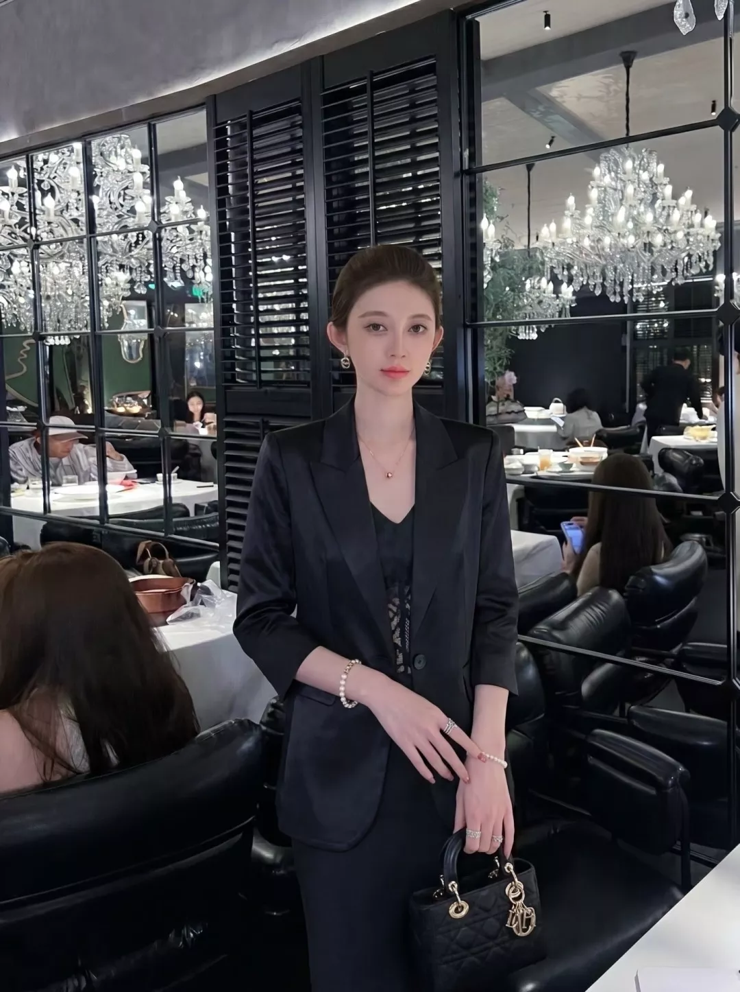 입생로랑 레이스 자수 펀칭 칠부소매 아세테이트 재킷 상세 이미지 14