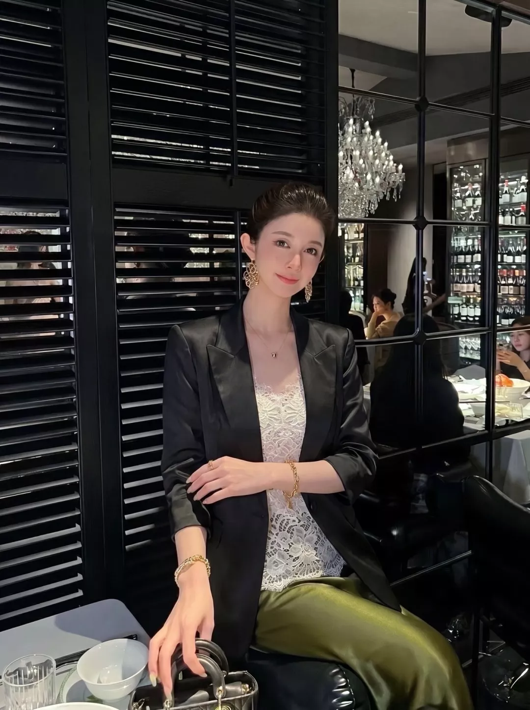 입생로랑 레이스 자수 펀칭 칠부소매 아세테이트 재킷 상세 이미지 13