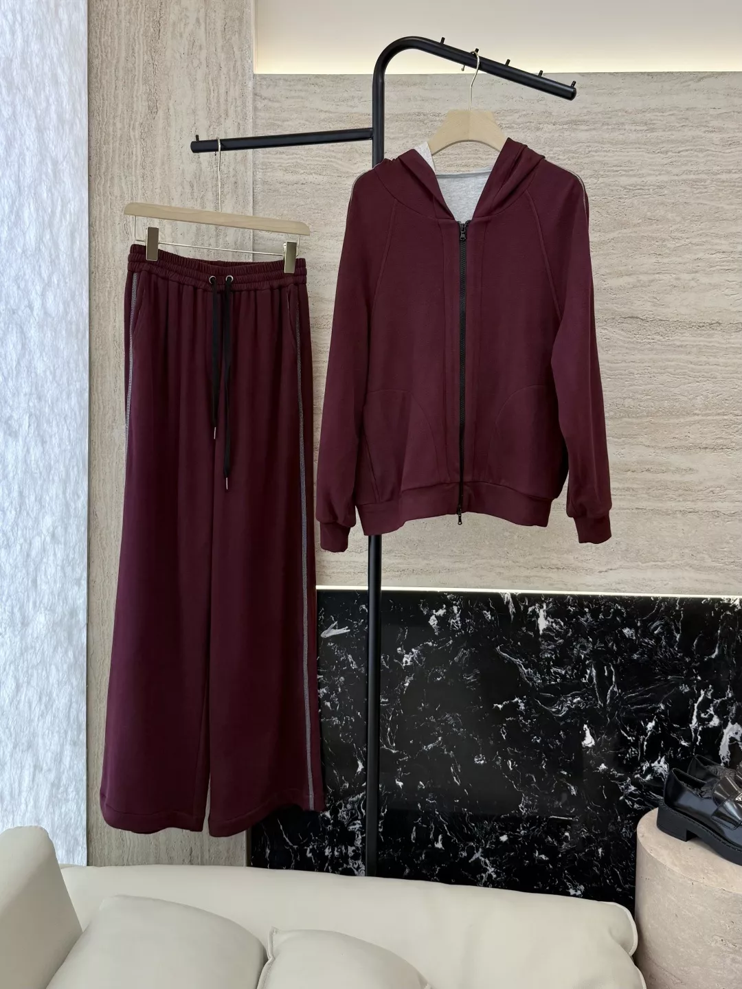 브루넬로쿠치넬리 체인 장식 기모 집업 재킷 와이드 팬츠 세트 상세 이미지 1