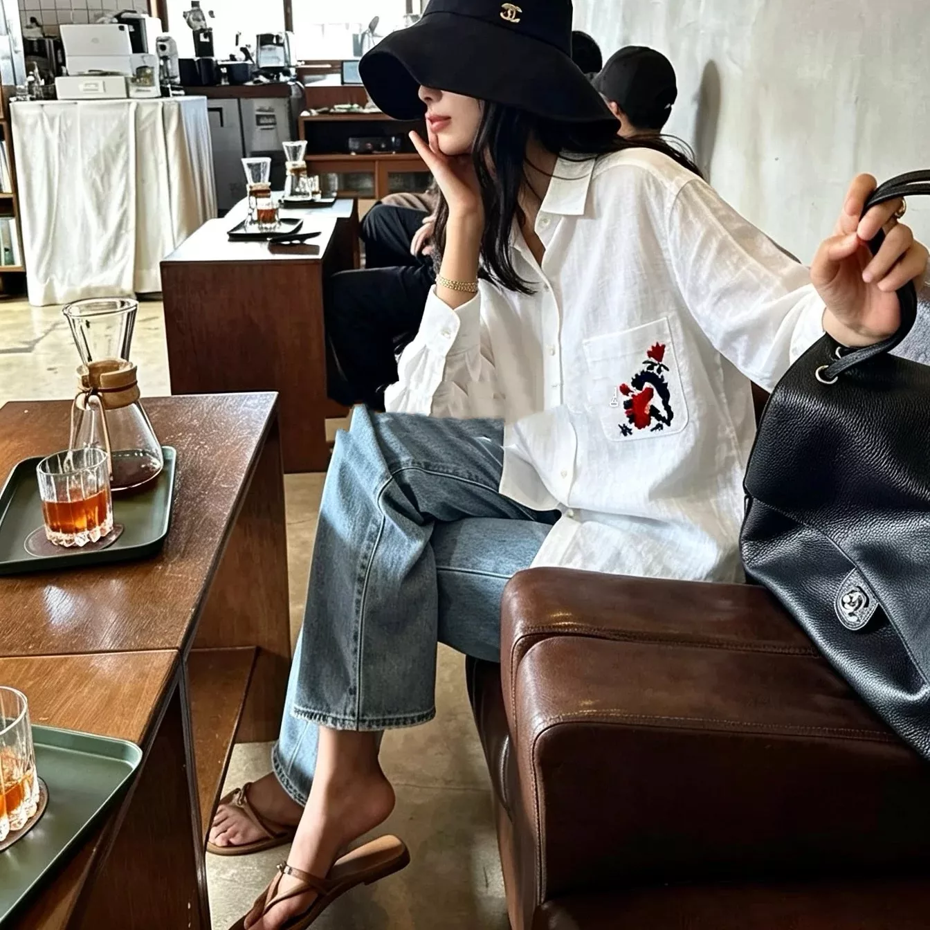 로로피아나 플라워 자수 린넨 긴소매 셔츠 상세 이미지 35