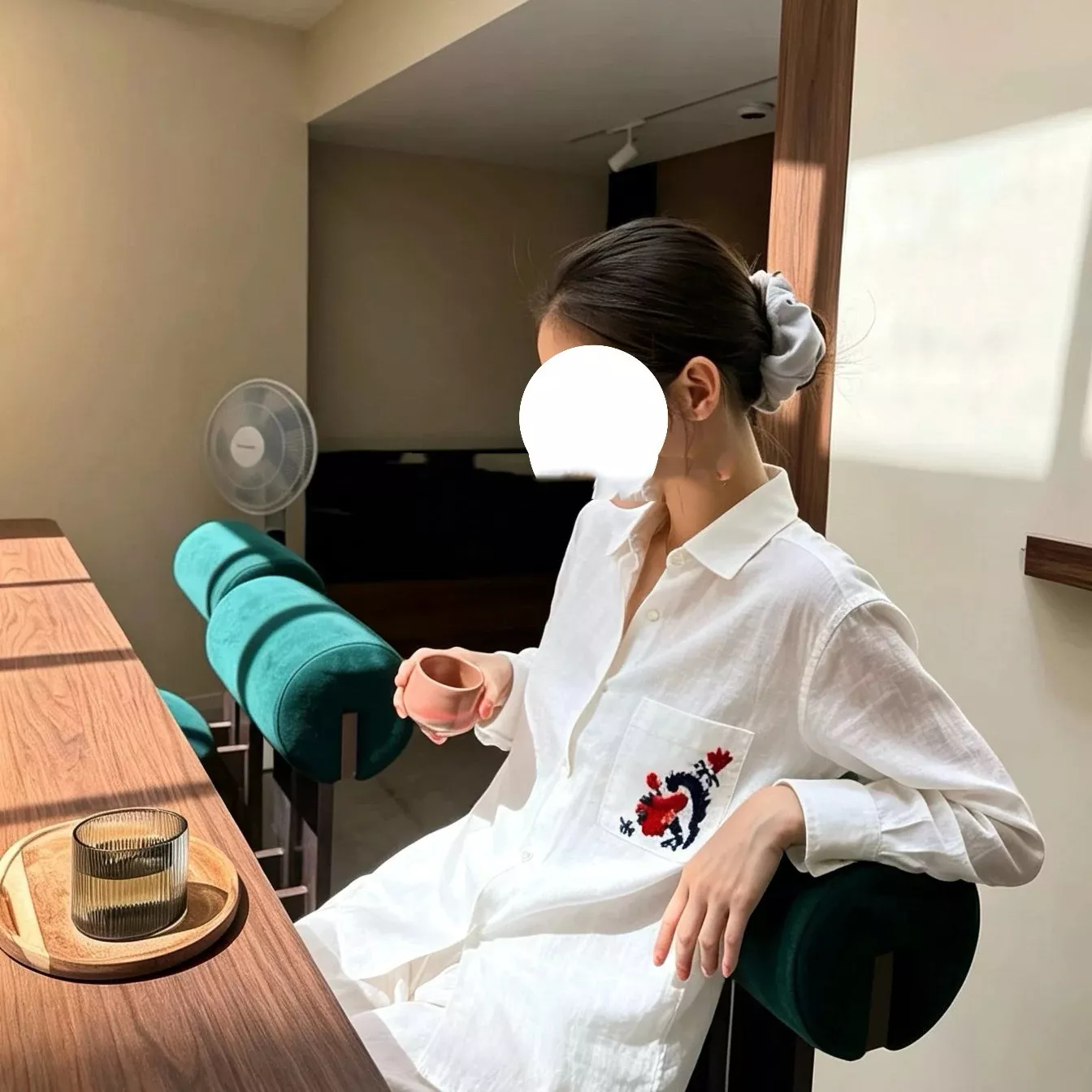 로로피아나 플라워 자수 린넨 긴소매 셔츠 상세 이미지 28