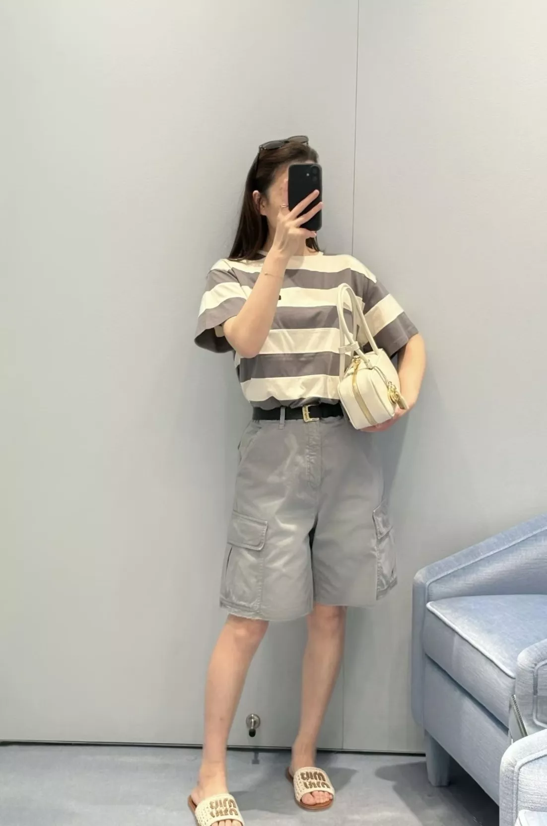 미우미우 워싱 코튼 자수 포인트 카고 하프 팬츠 상세 이미지 15