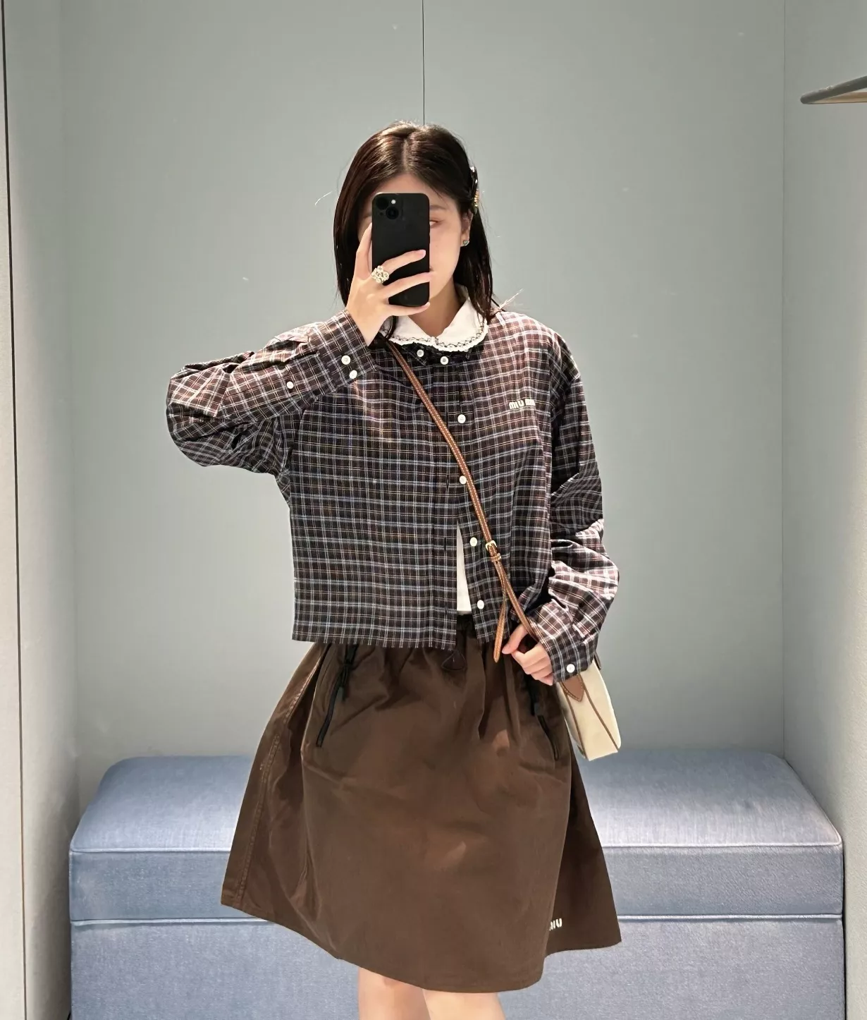 미우미우 자수 로고 드로스트링 코튼 미니 스커트 상세 이미지 12