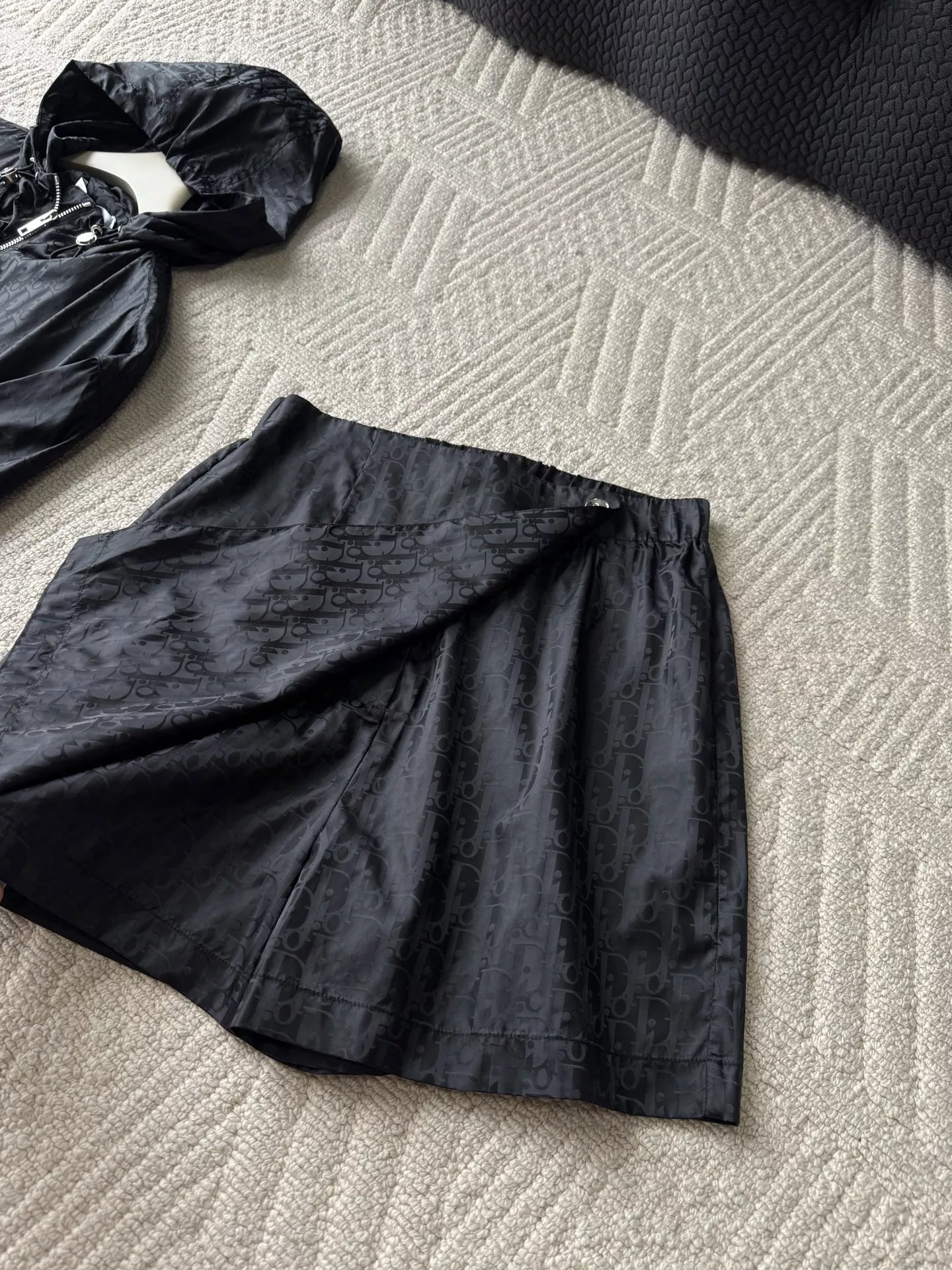 디올 자카드 모노그램 후드 집업 스커트팬츠 투피스 상세 이미지 70
