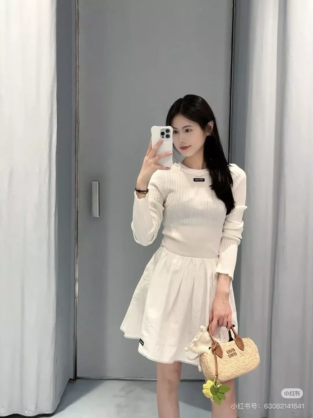 미우미우 프릴 넥 실크 블렌드 골지 긴소매 니트 상세 이미지 42
