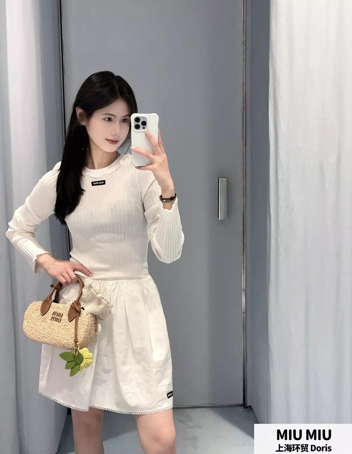 미우미우 펀칭 자수 플라워 코튼 린넨 미니 스커트 상세 이미지 16
