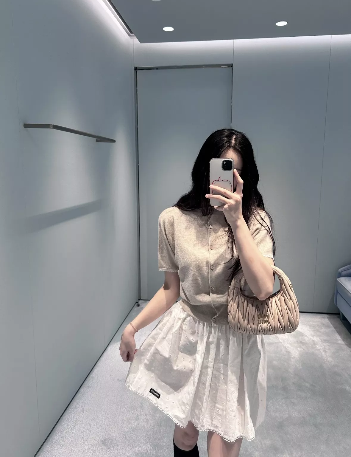 미우미우 펀칭 자수 플라워 코튼 린넨 미니 스커트 상세 이미지 18