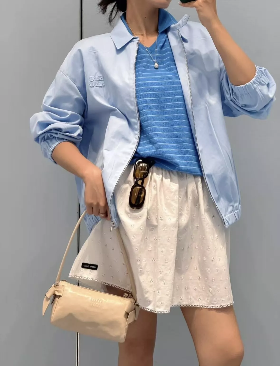 미우미우 펀칭 자수 플라워 코튼 린넨 미니 스커트 상세 이미지 22